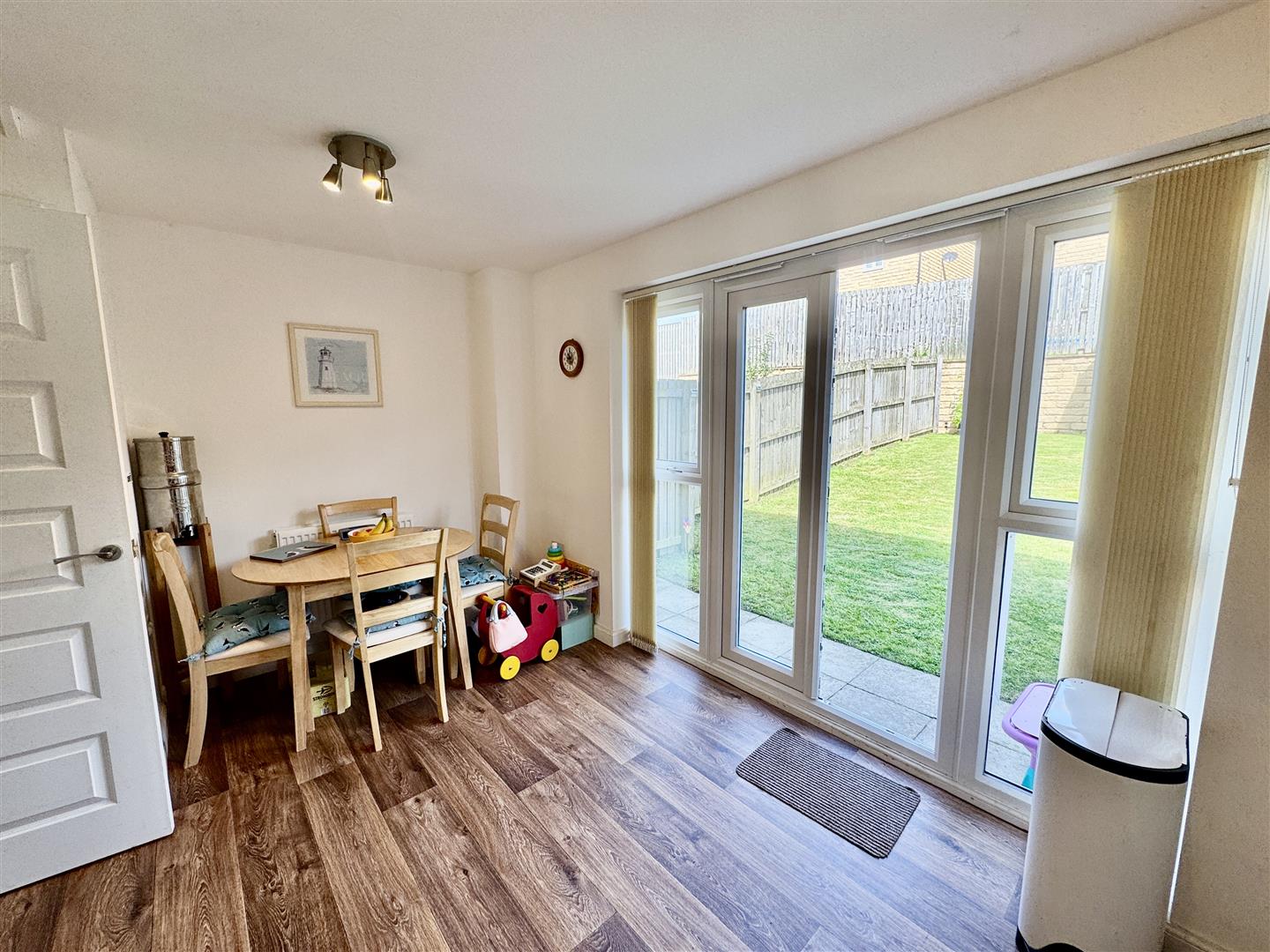 2 bed end of terrace house for sale in The Knoll, Keighley  - Property Image 8
