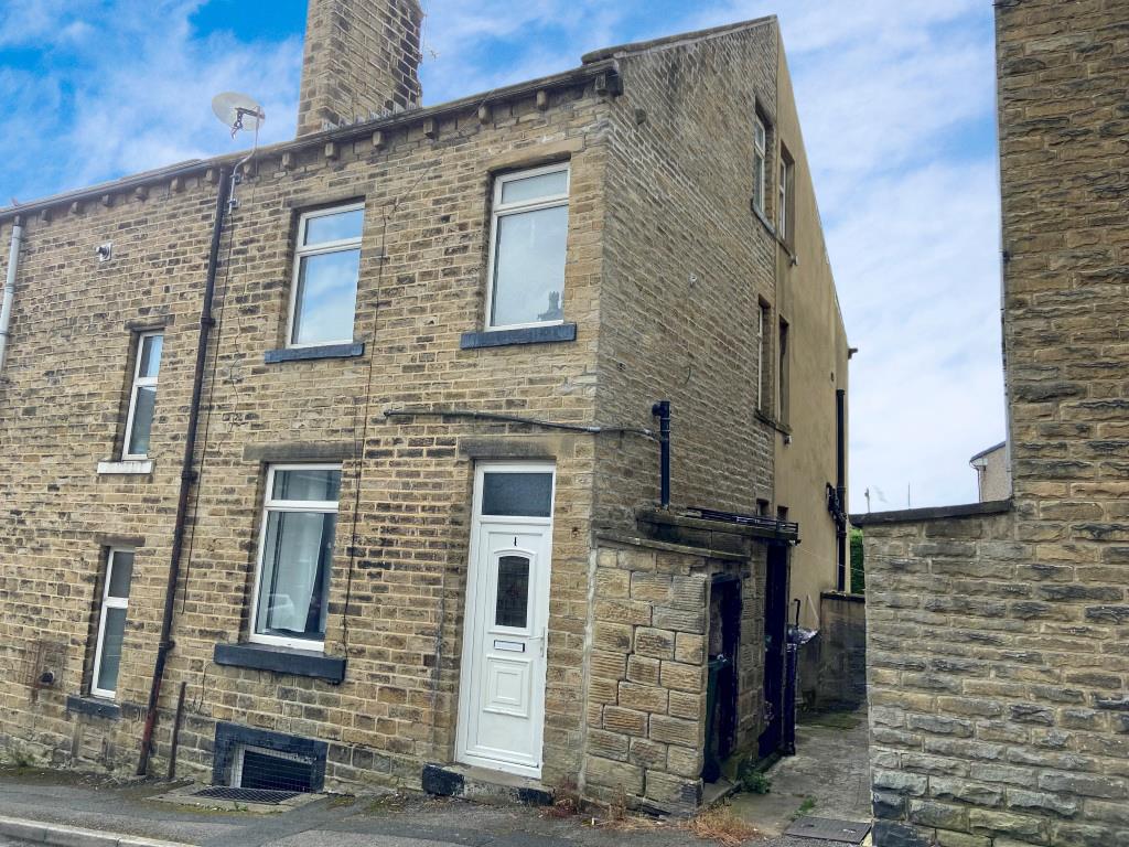 2 bed terraced house for sale in Barley Street, Keighley, BD22