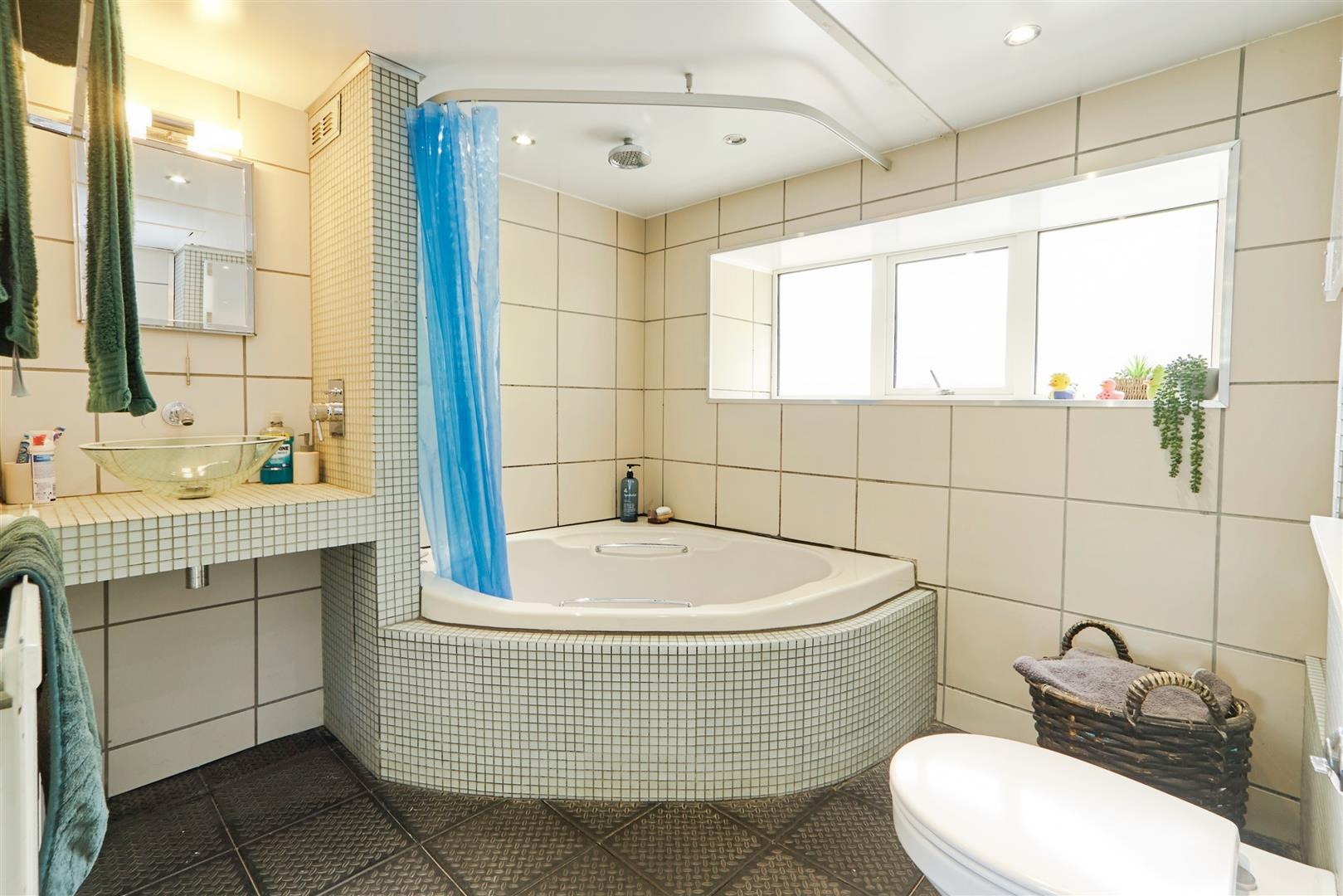 6 bed detached house for sale in Marley, Bingley  - Property Image 20