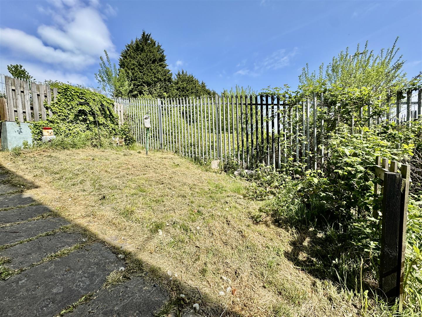 2 bed end of terrace house for sale in Acorn Street, Keighley  - Property Image 8