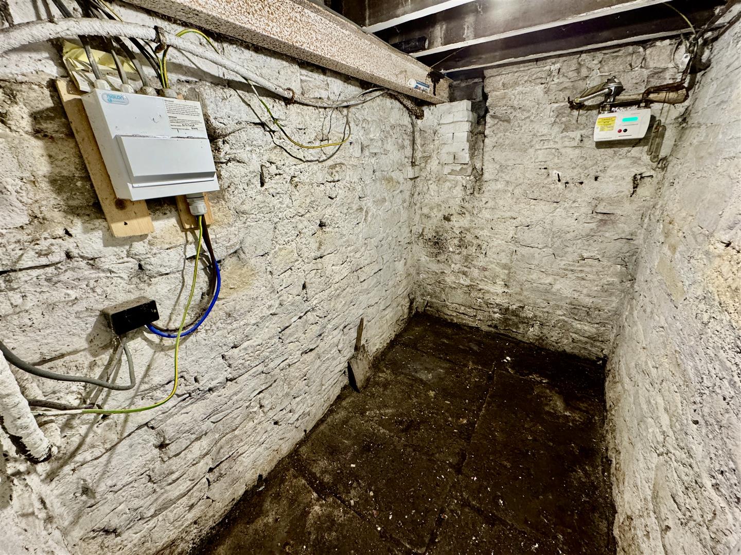 2 bed end of terrace house for sale in Acorn Street, Keighley  - Property Image 7
