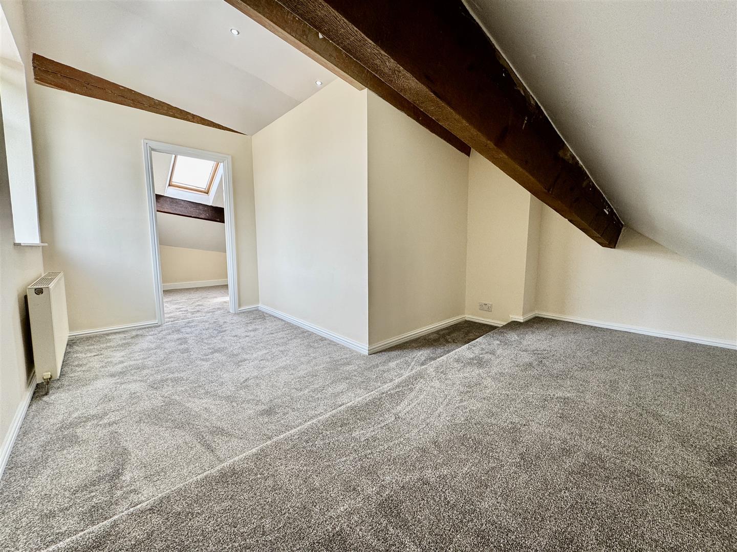 2 bed end of terrace house for sale in Apsley Street, Keighley  - Property Image 9