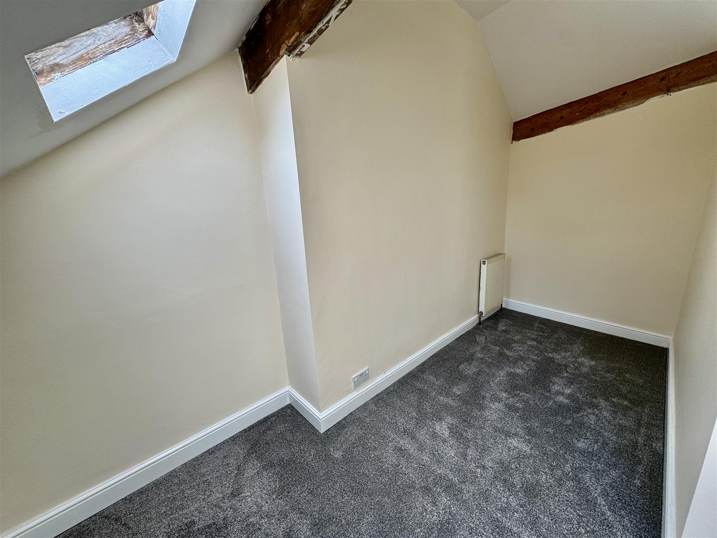 2 bed end of terrace house for sale in Apsley Street, Keighley  - Property Image 7