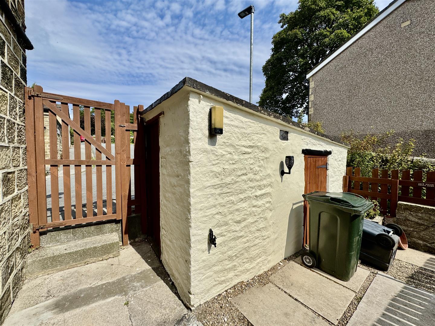 2 bed end of terrace house for sale in Apsley Street, Keighley  - Property Image 11