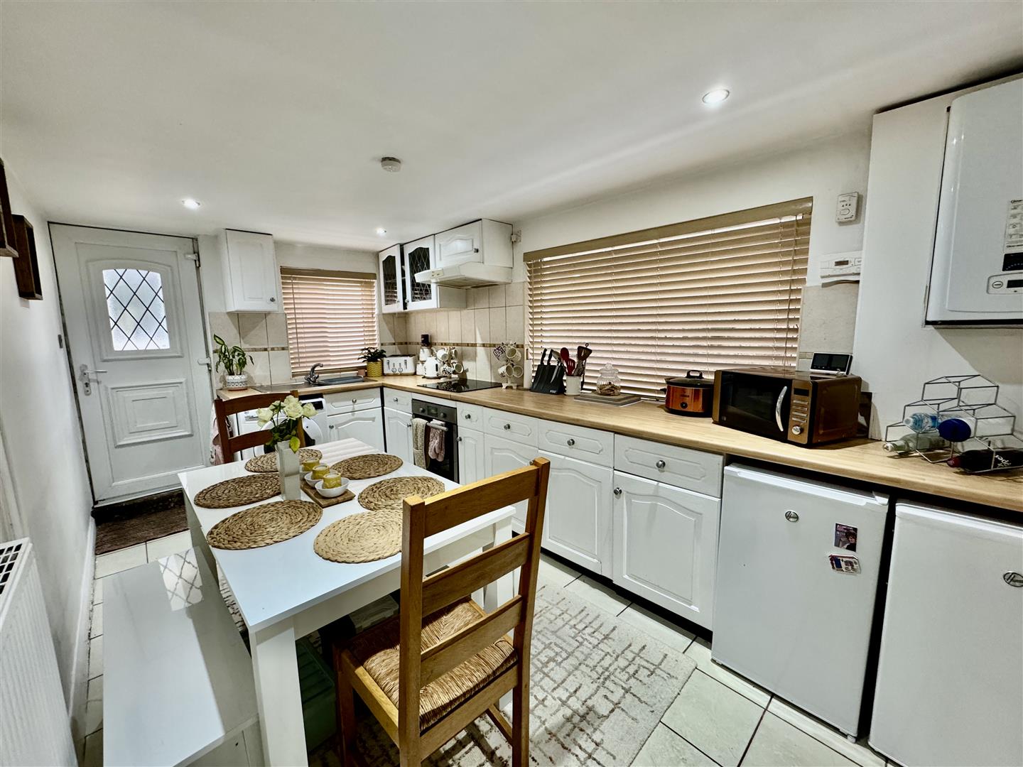 2 bed end of terrace house for sale in Bogthorn, Oakworth  - Property Image 3