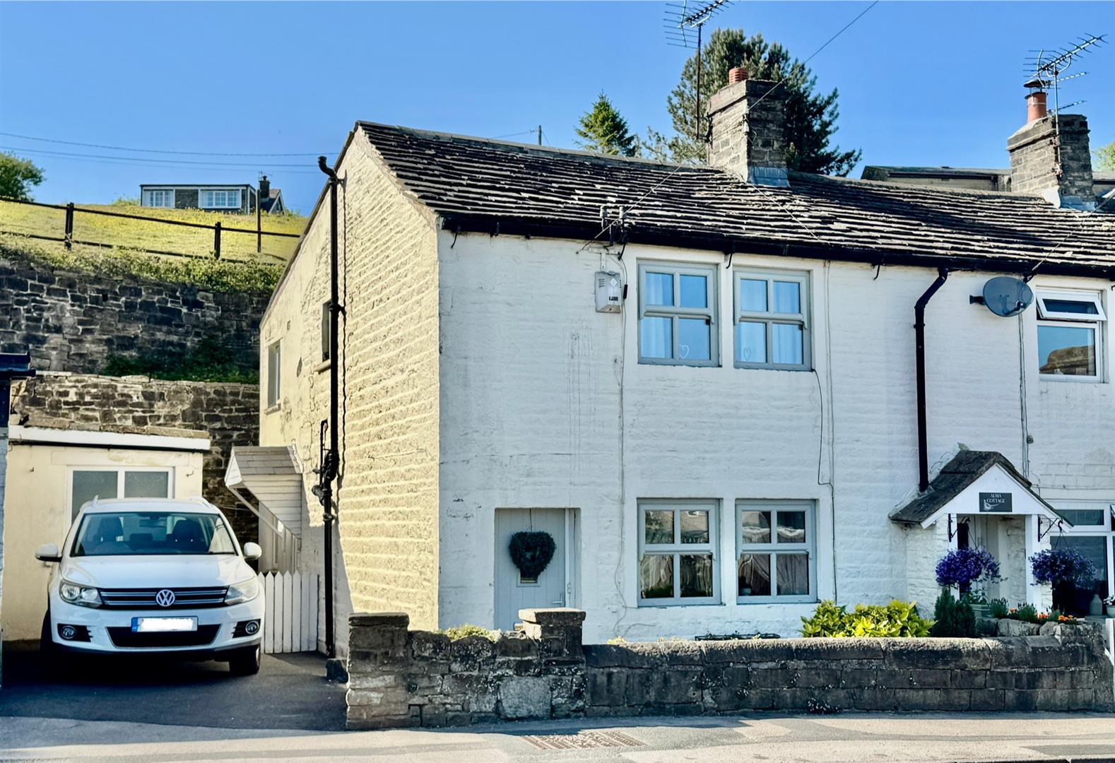 2 bed end of terrace house for sale in Bogthorn, Oakworth, BD22