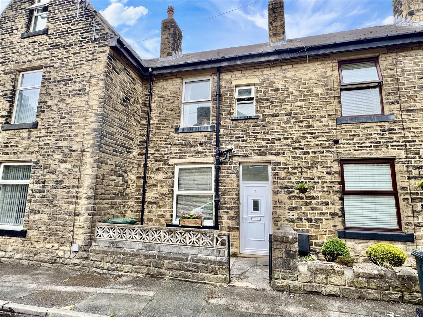 3 bed terraced house for sale in Stanley Road, Keighley, BD22