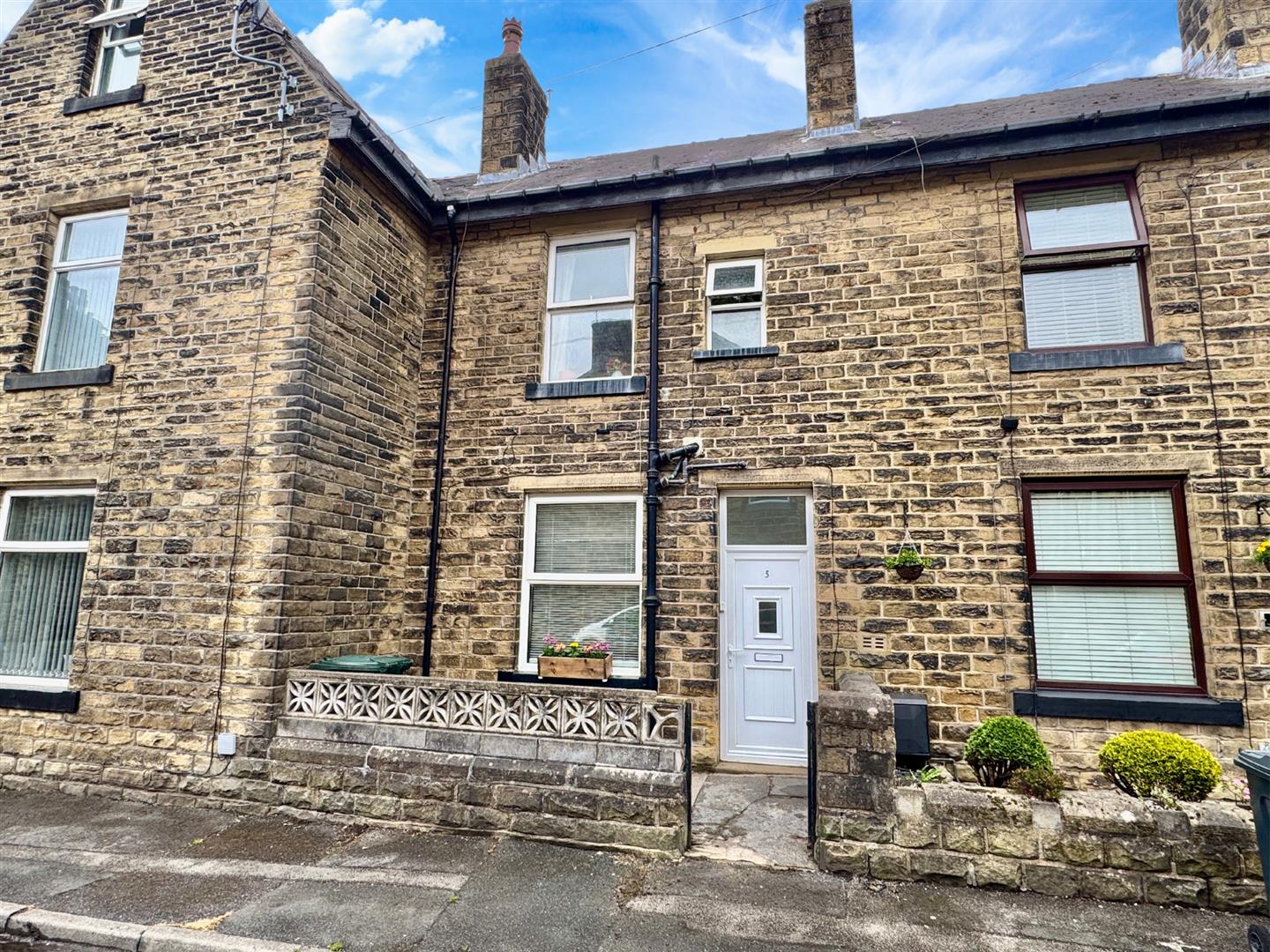 3 bed terraced house for sale in Stanley Road, Keighley, BD22