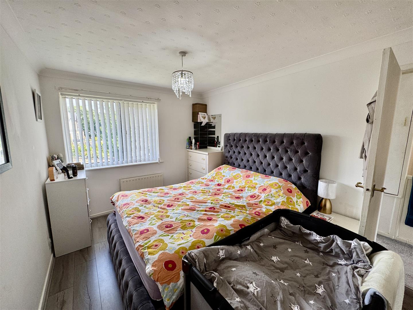 3 bed terraced house for sale in Victoria Court, Keighley  - Property Image 6