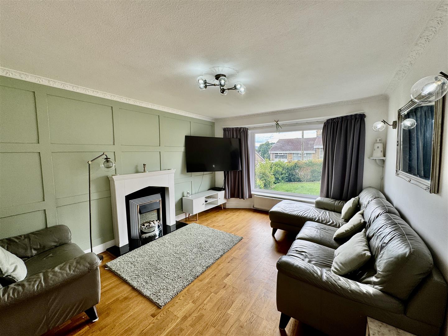 4 bed semi-detached house for sale in Moor Drive, Keighley  - Property Image 3