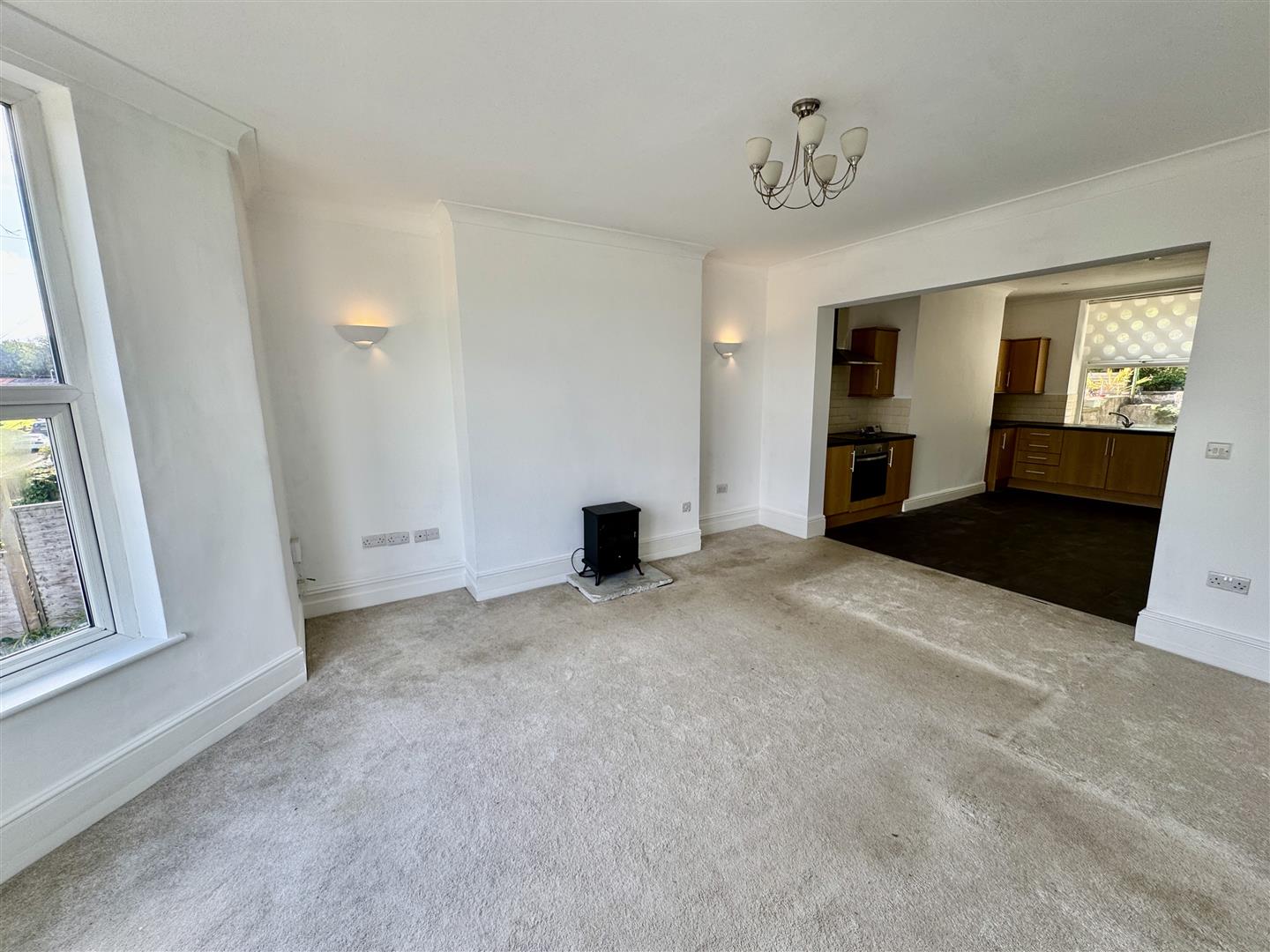5 bed maisonette for sale in Elmwood Terrace, Keighley, BD22 7DP  - Property Image 9