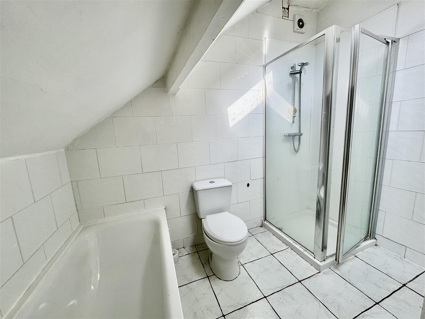 5 bed maisonette for sale in Elmwood Terrace, Keighley, BD22 7DP  - Property Image 20