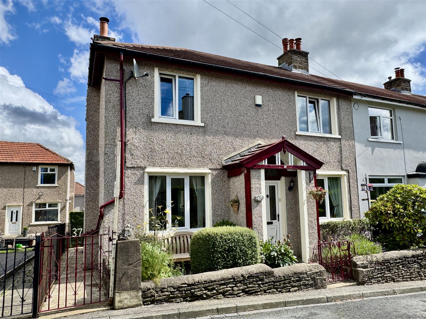 3 bed town house for sale in Sunnyhill Grove, Keighley, BD21