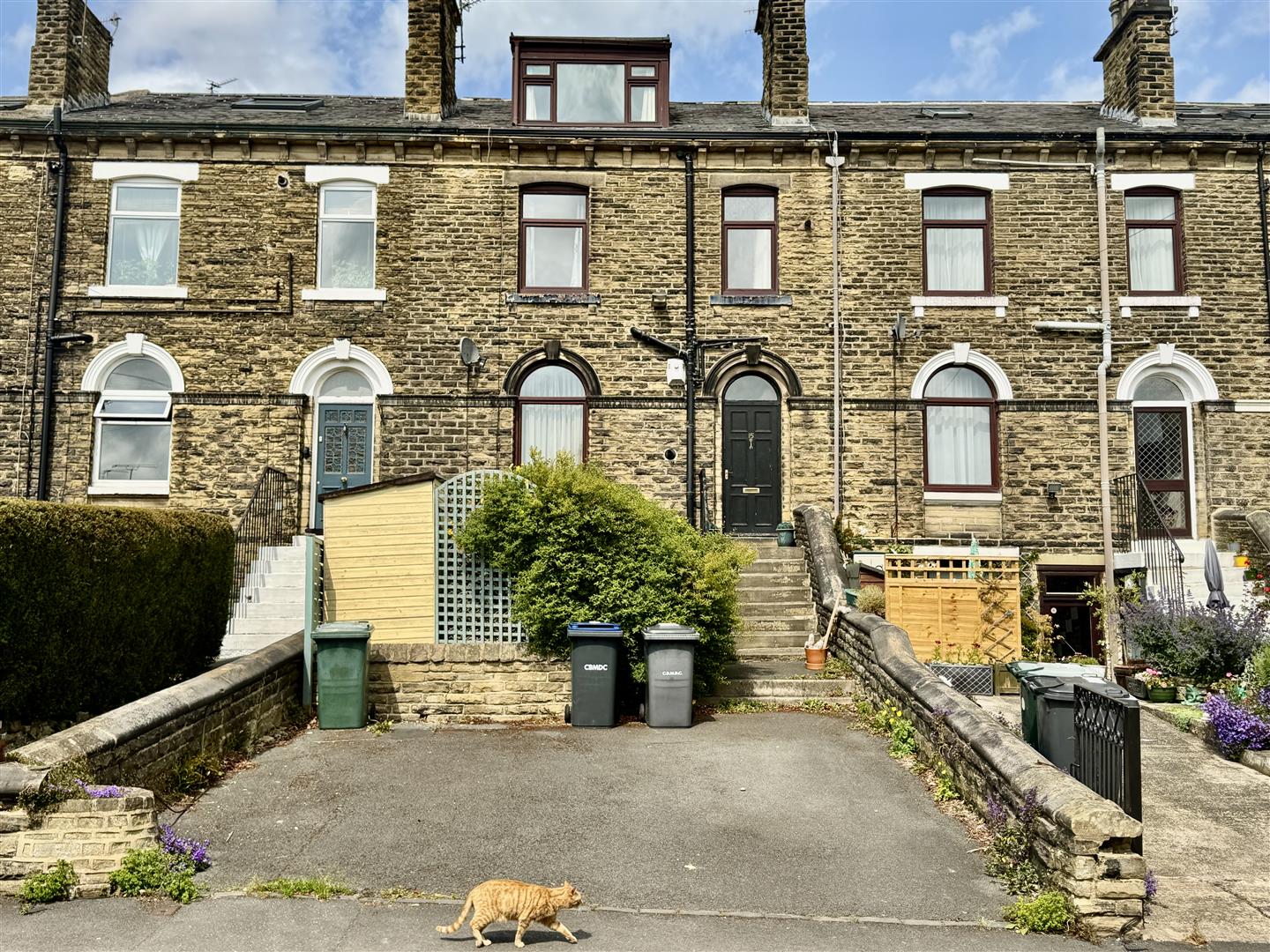 2 bed terraced house for sale in Charles Street, Bingley, BD16