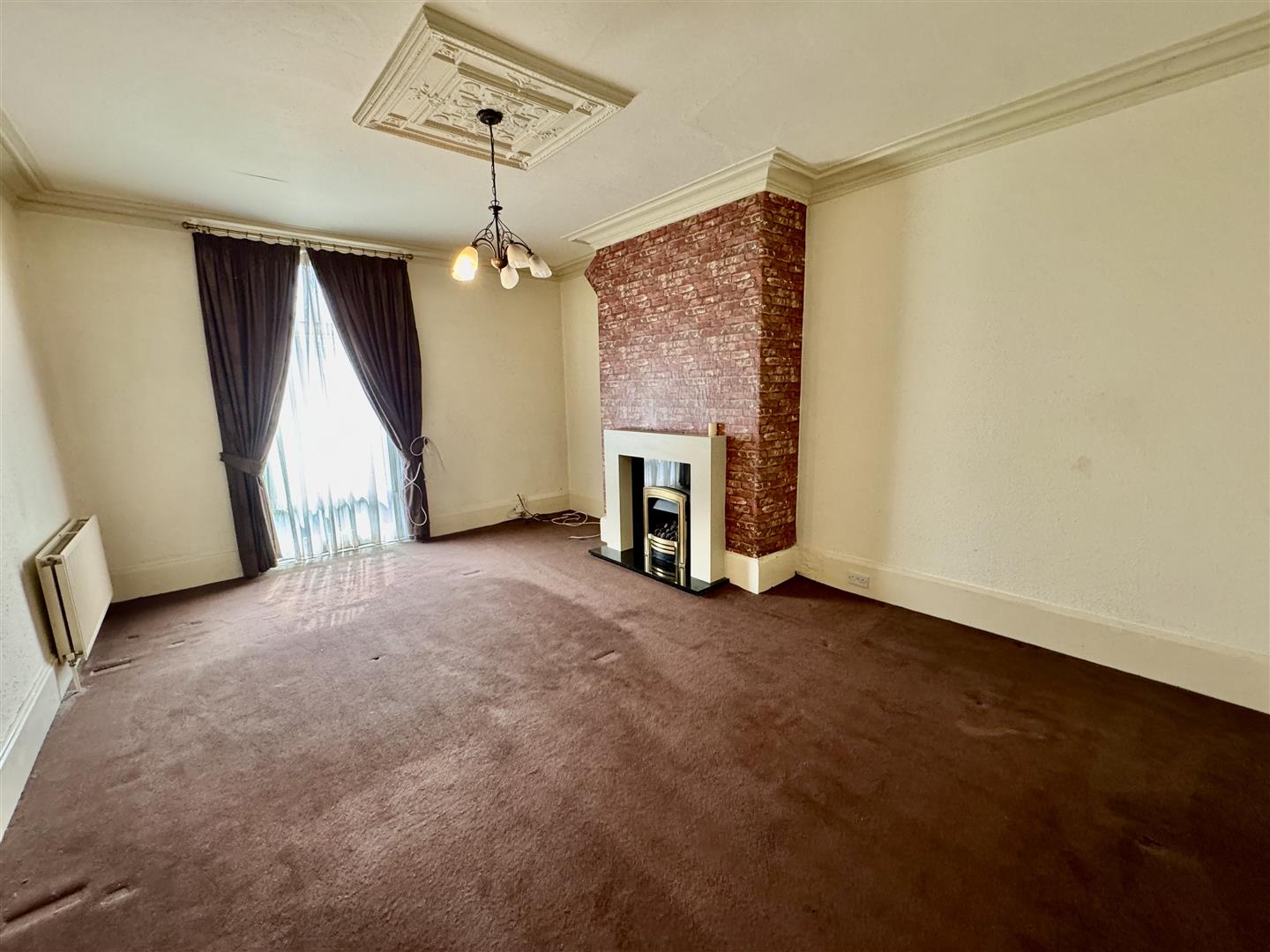 2 bed terraced house for sale in Charles Street, Bingley  - Property Image 5