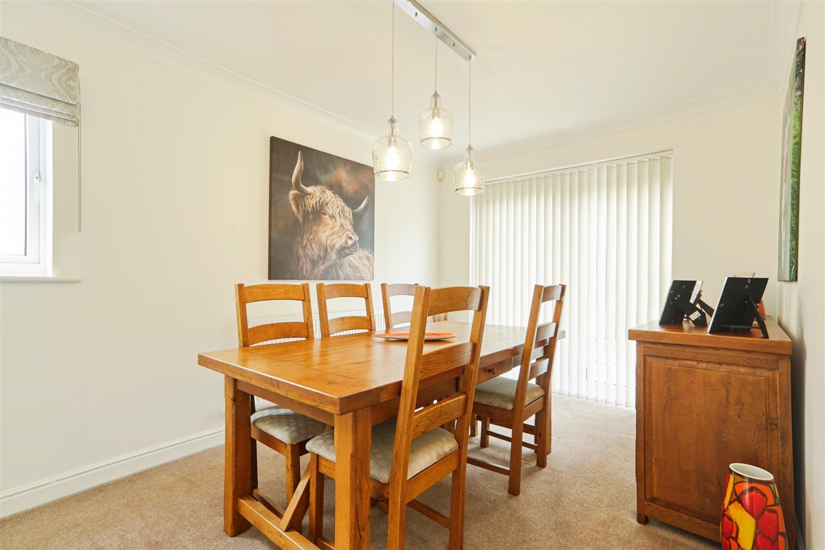 4 bed detached house for sale in Hayfields Close, Keighley  - Property Image 5