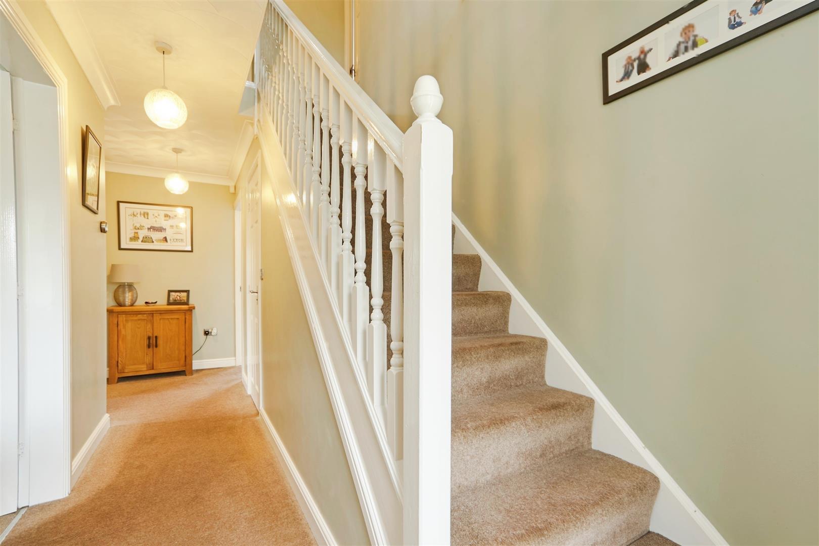 4 bed detached house for sale in Hayfields Close, Keighley  - Property Image 4