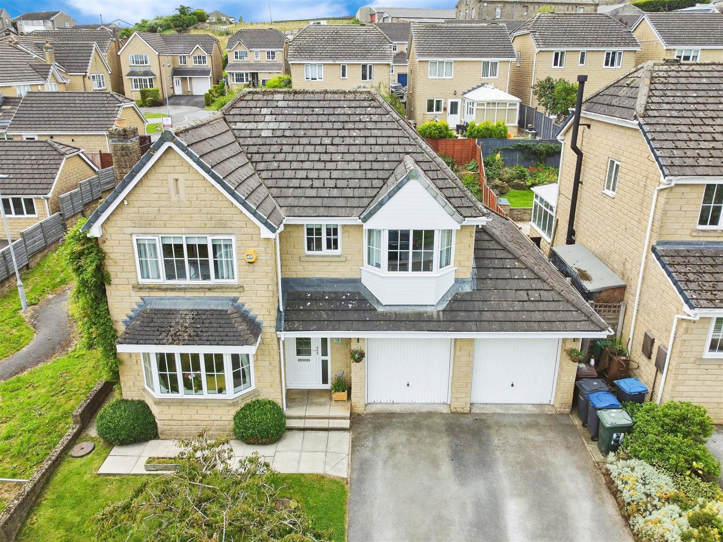 4 bed detached house for sale in Hayfields Close, Keighley  - Property Image 18