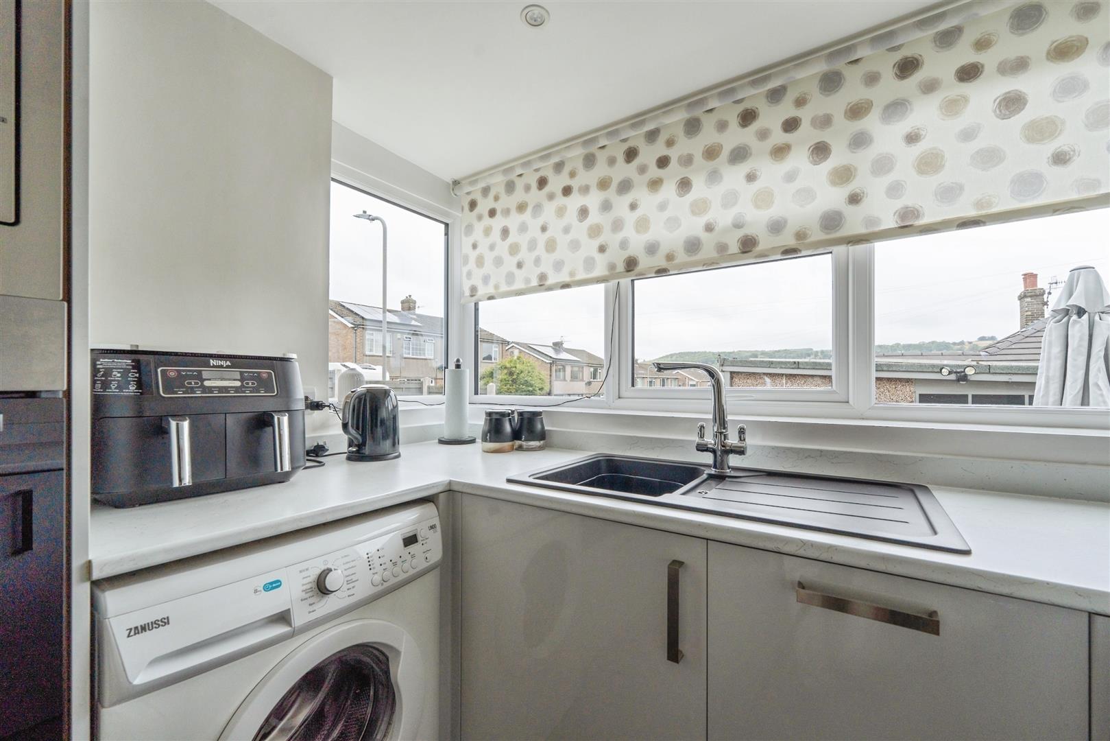3 bed semi-detached house for sale in Lynndale Avenue, Cross Hills, Keighley, BD20 7DD  - Property Image 8
