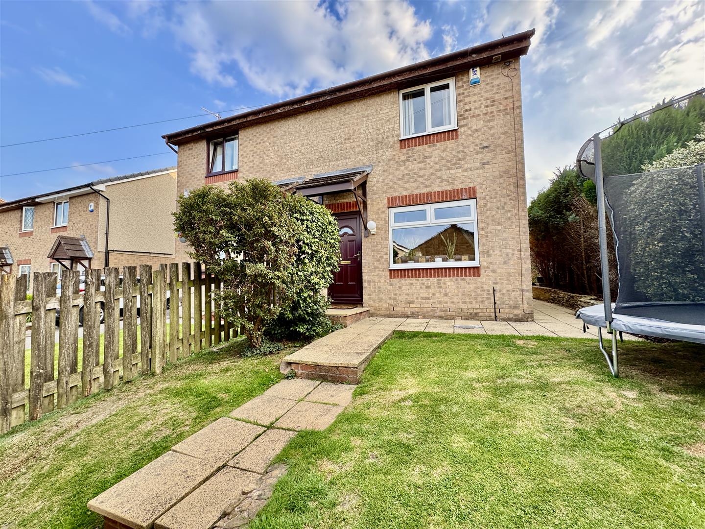3 bed semi-detached house for sale in Felbrigg Avenue, Keighley, BD22