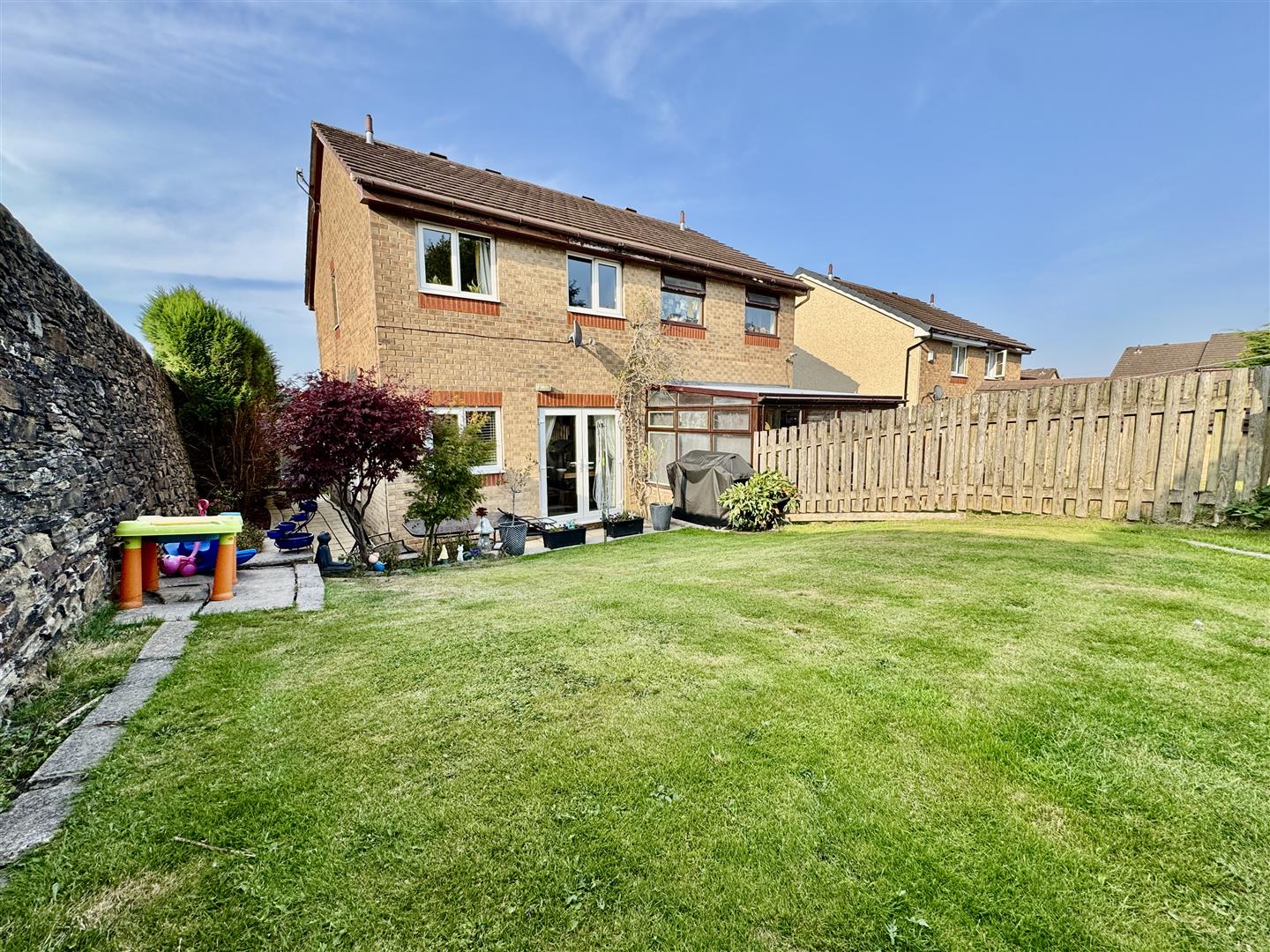 3 bed semi-detached house for sale in Felbrigg Avenue, Keighley  - Property Image 12