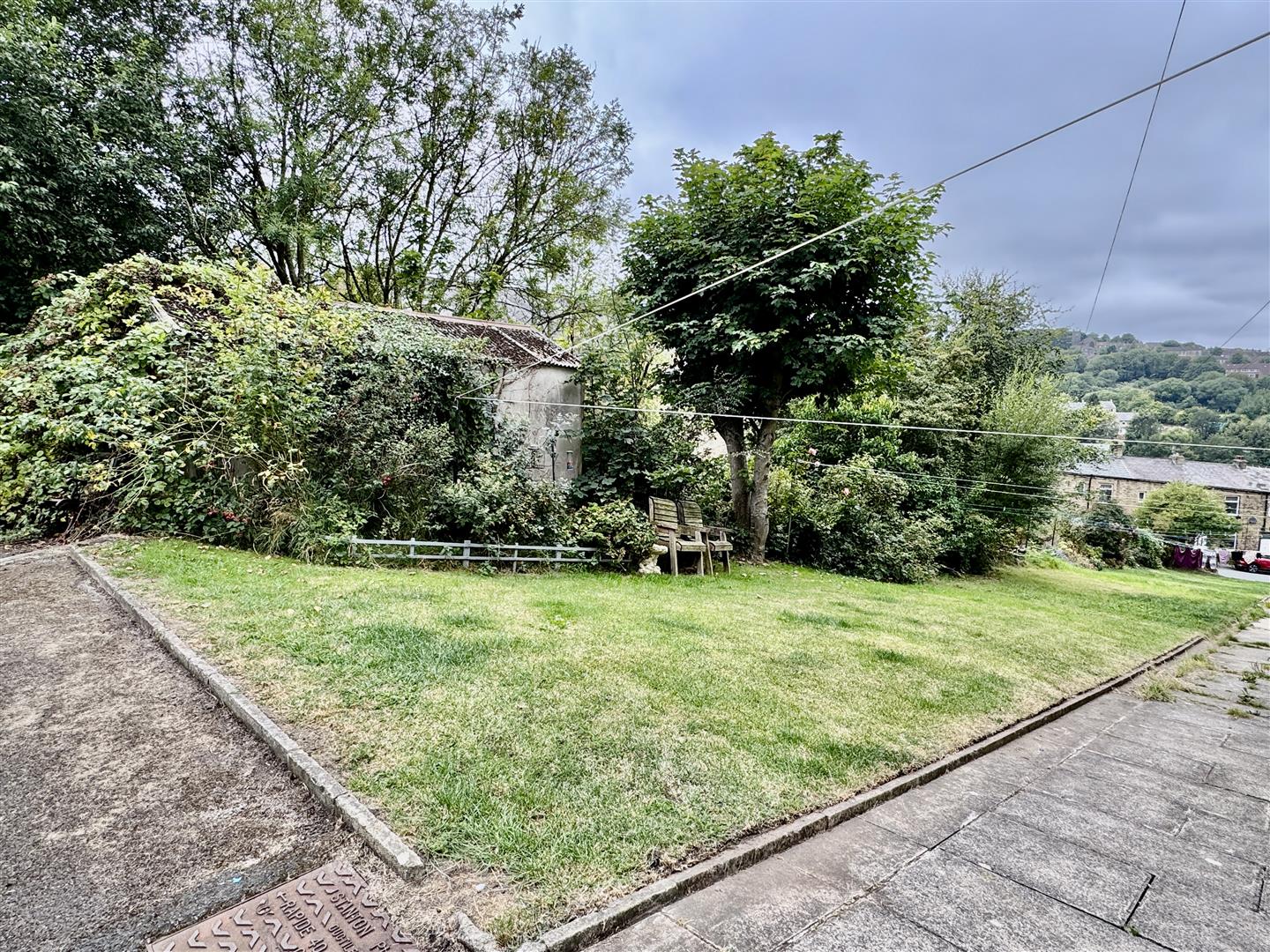 2 bed terraced house for sale in Portland Street, Haworth, Keighley, BD22 8JP  - Property Image 11