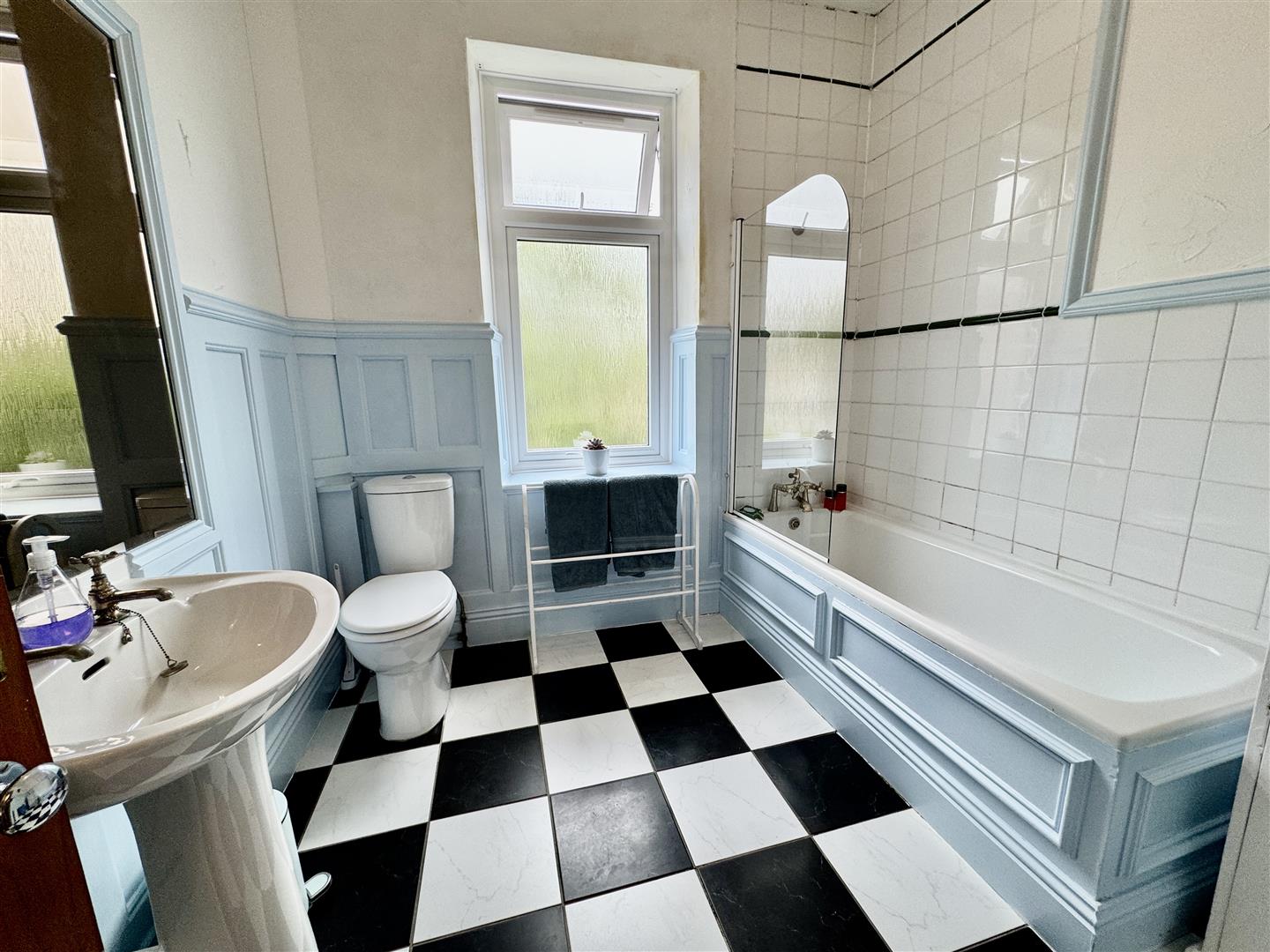 2 bed terraced house for sale in Portland Street, Haworth, Keighley, BD22 8JP  - Property Image 6