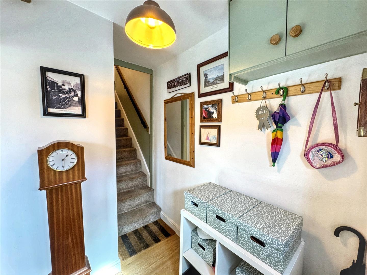 2 bed terraced house for sale in Vernon Place, Queensbury, BD13 2DN  - Property Image 4
