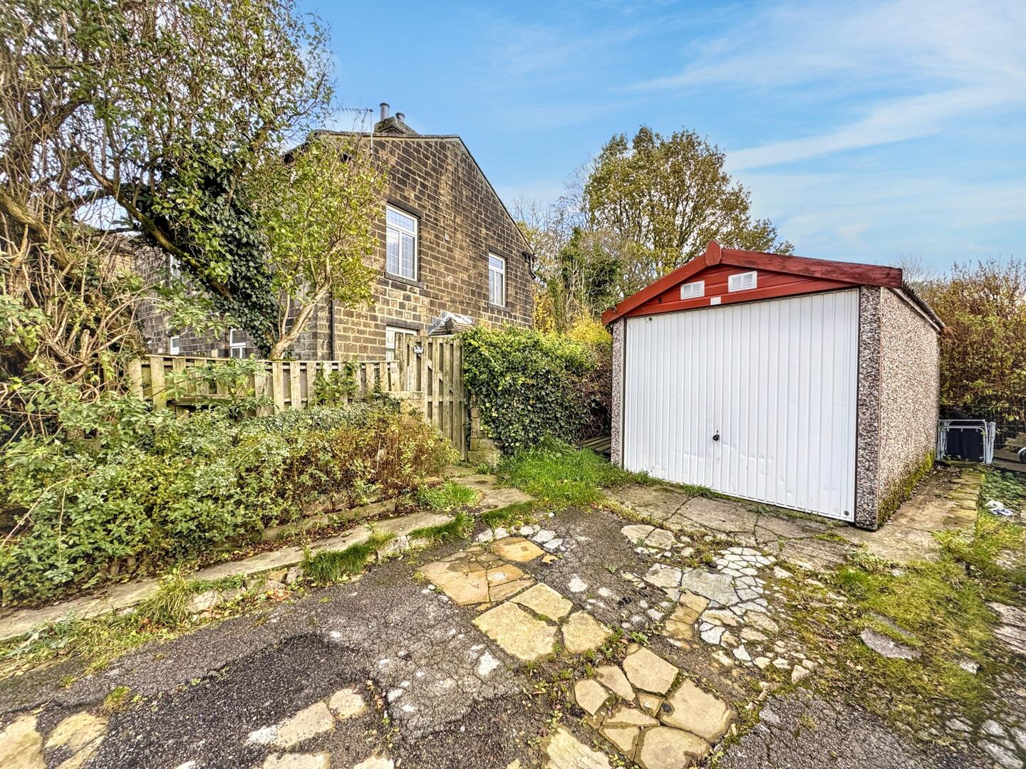 3 bed semi-detached house for sale in Halifax Road, Keighley, BD22 9DH  - Property Image 13