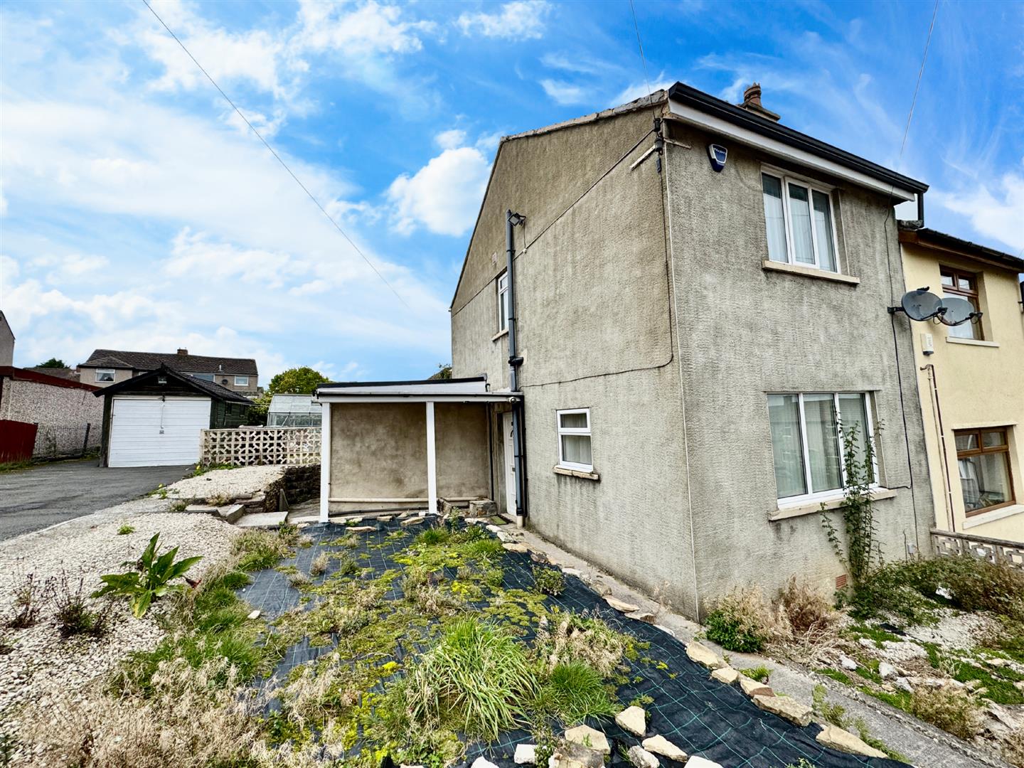 2 bed semi-detached house for sale in Sunnyhill Grove, Keighley, BD21 1RU