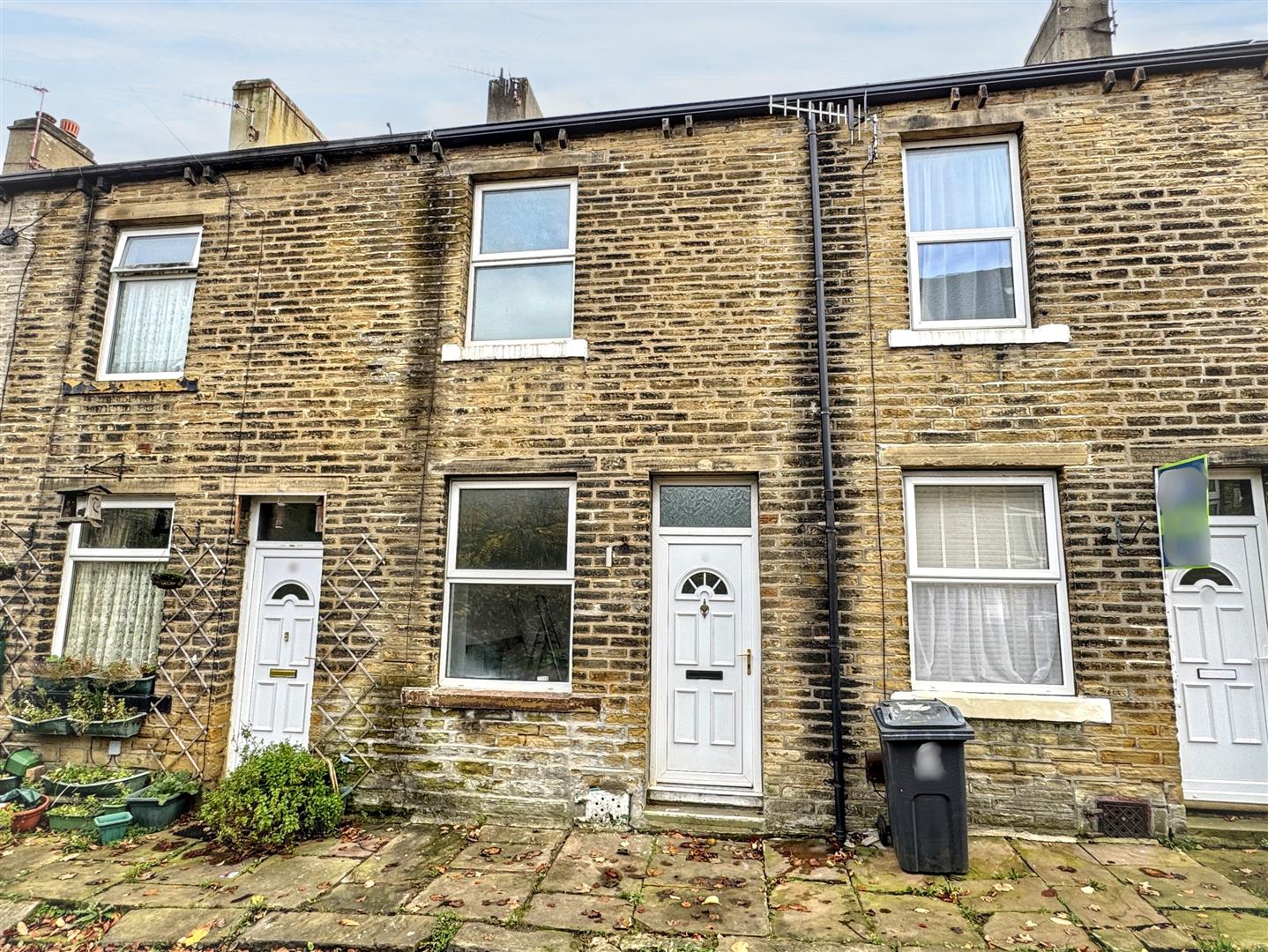 1 bed terraced house for sale in Pickles Street, Keighley, BD21 1EL  - Property Image 1