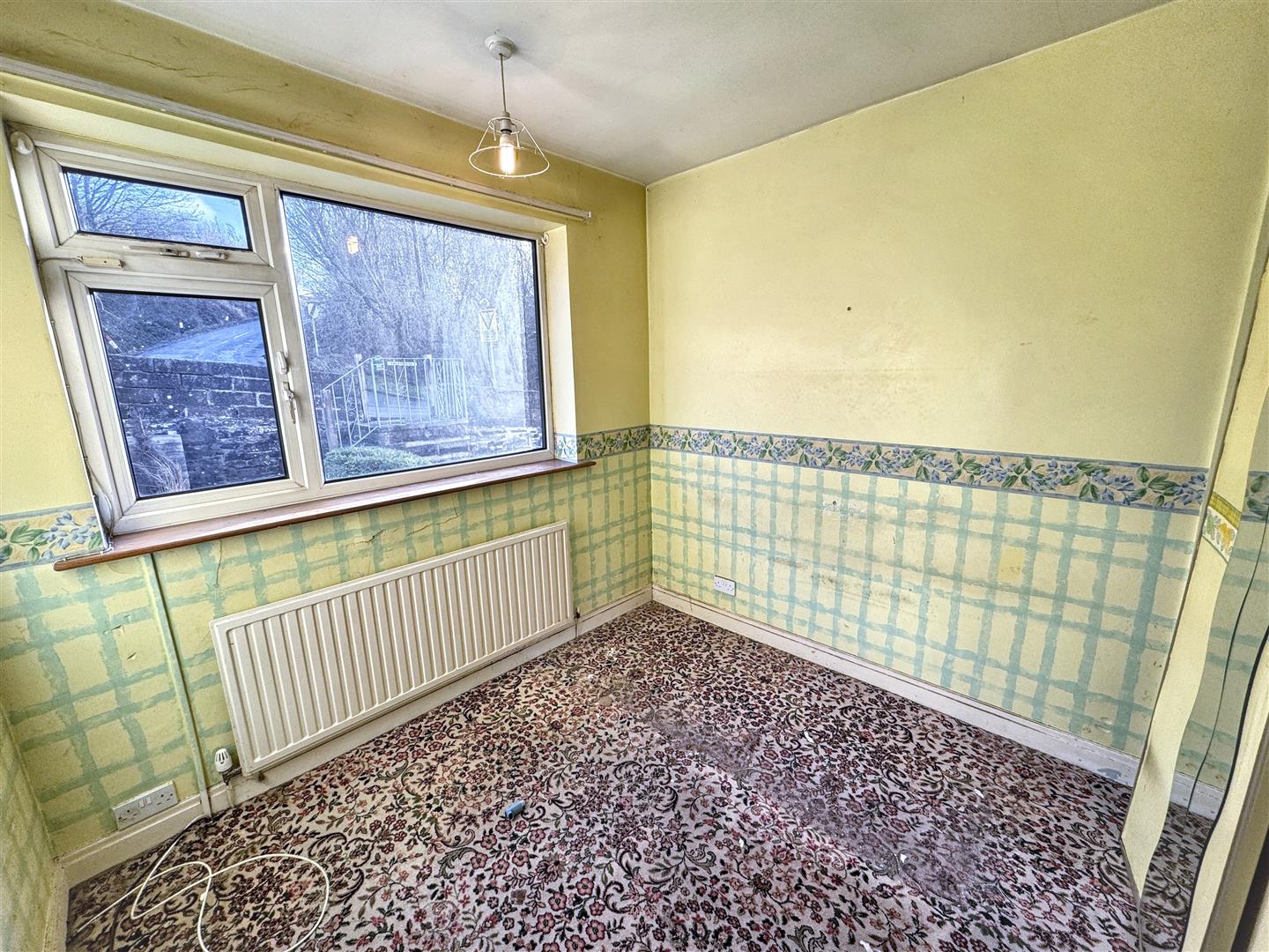 3 bed semi-detached bungalow for sale in Brow Top Road, Cross Roads, Keighley, BD22 9PH  - Property Image 6