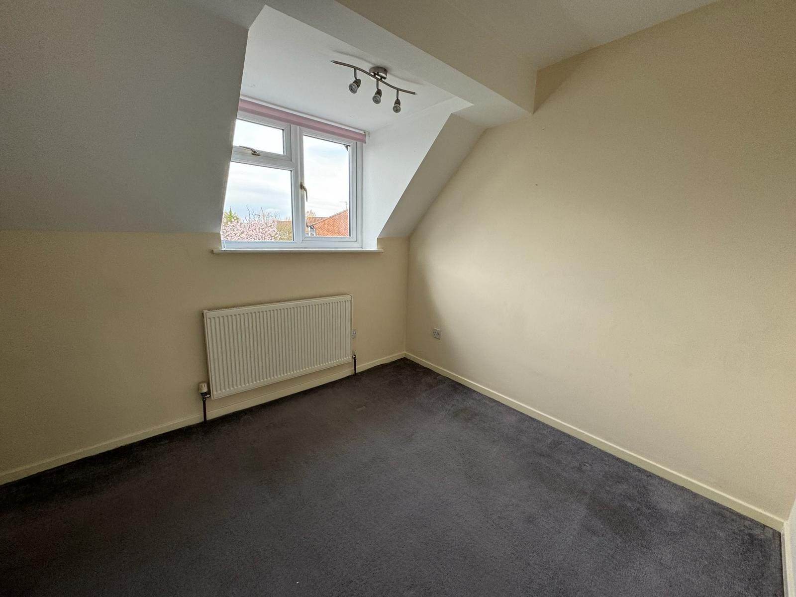 2 bed end of terrace house to rent in Saltersgate, Peterborough  - Property Image 6