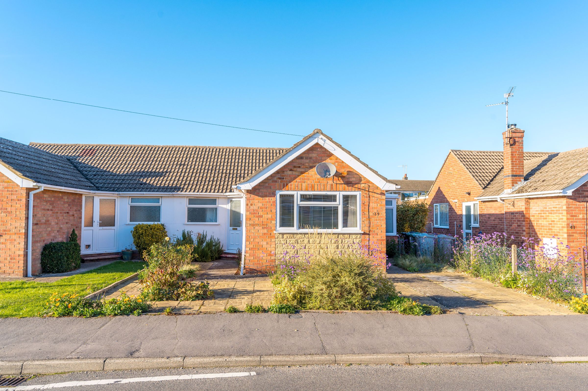 2 bed bungalow for sale in The Grove, Peterborough - Property Image 1