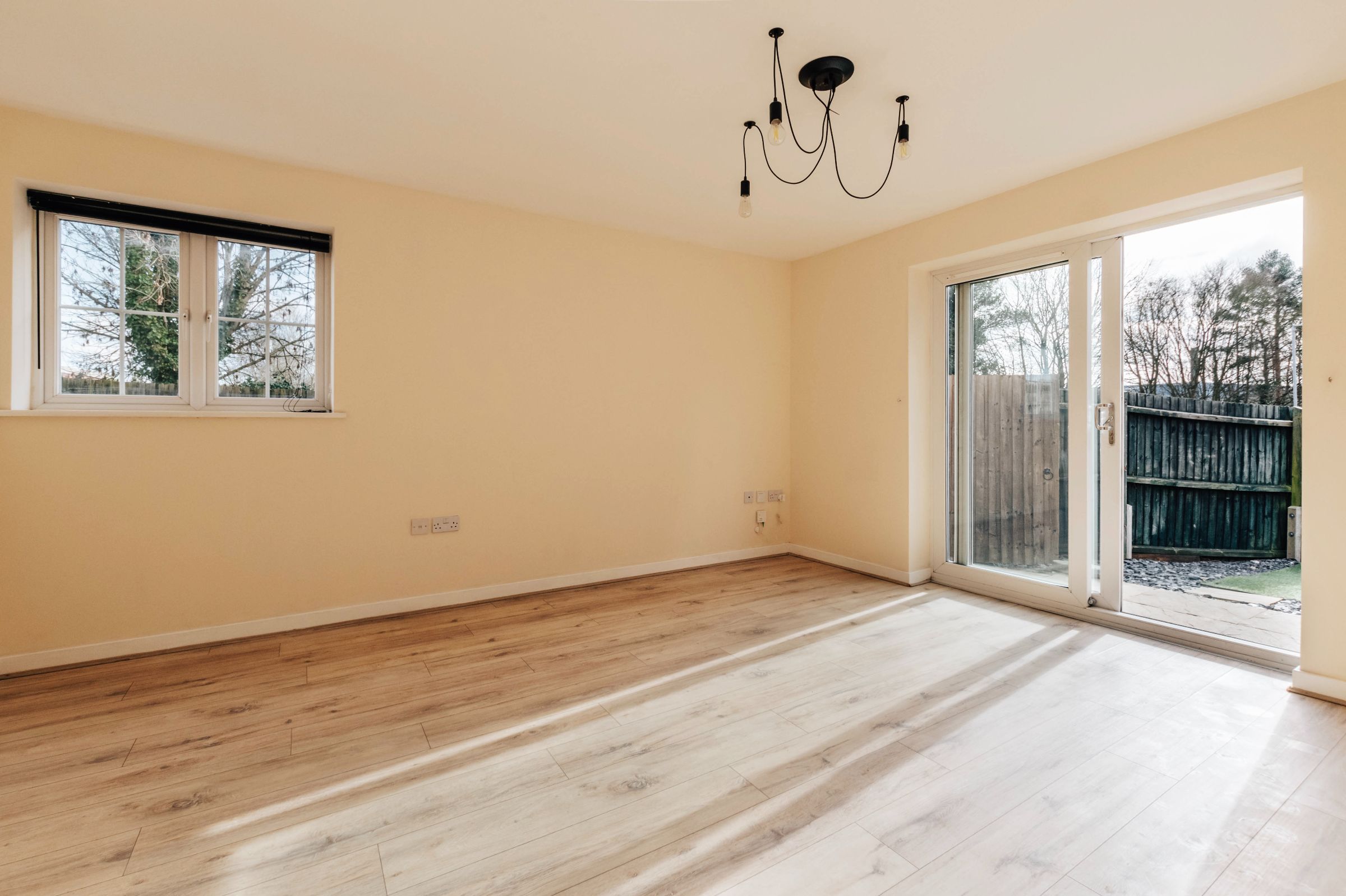 2 bed end of terrace house for sale in High Street, Peterborough  - Property Image 6