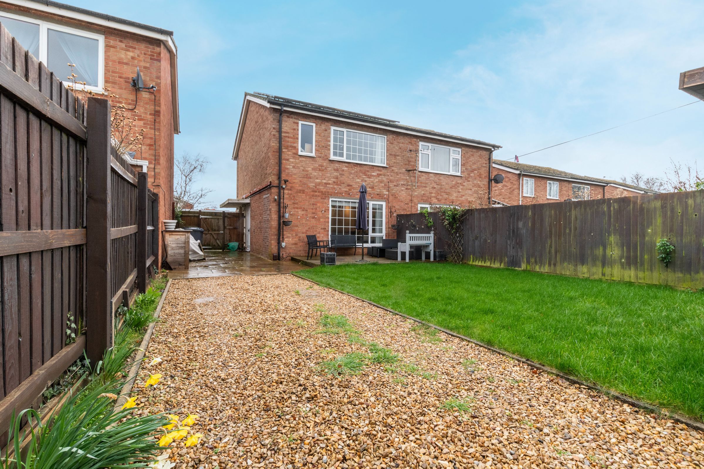 2 bed semi-detached house for sale in Meadow Walk, Peterborough  - Property Image 12