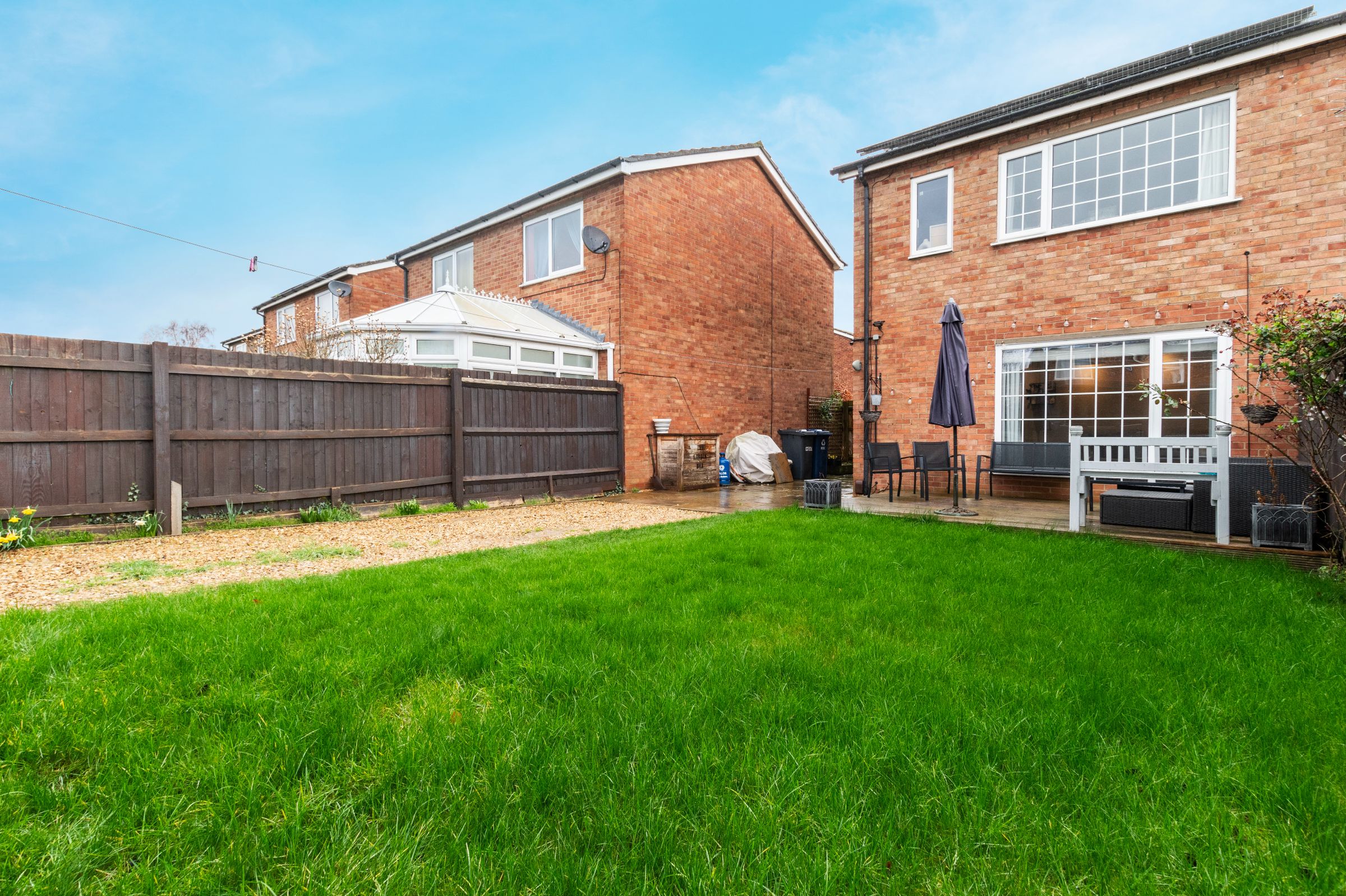 2 bed semi-detached house for sale in Meadow Walk, Peterborough  - Property Image 13