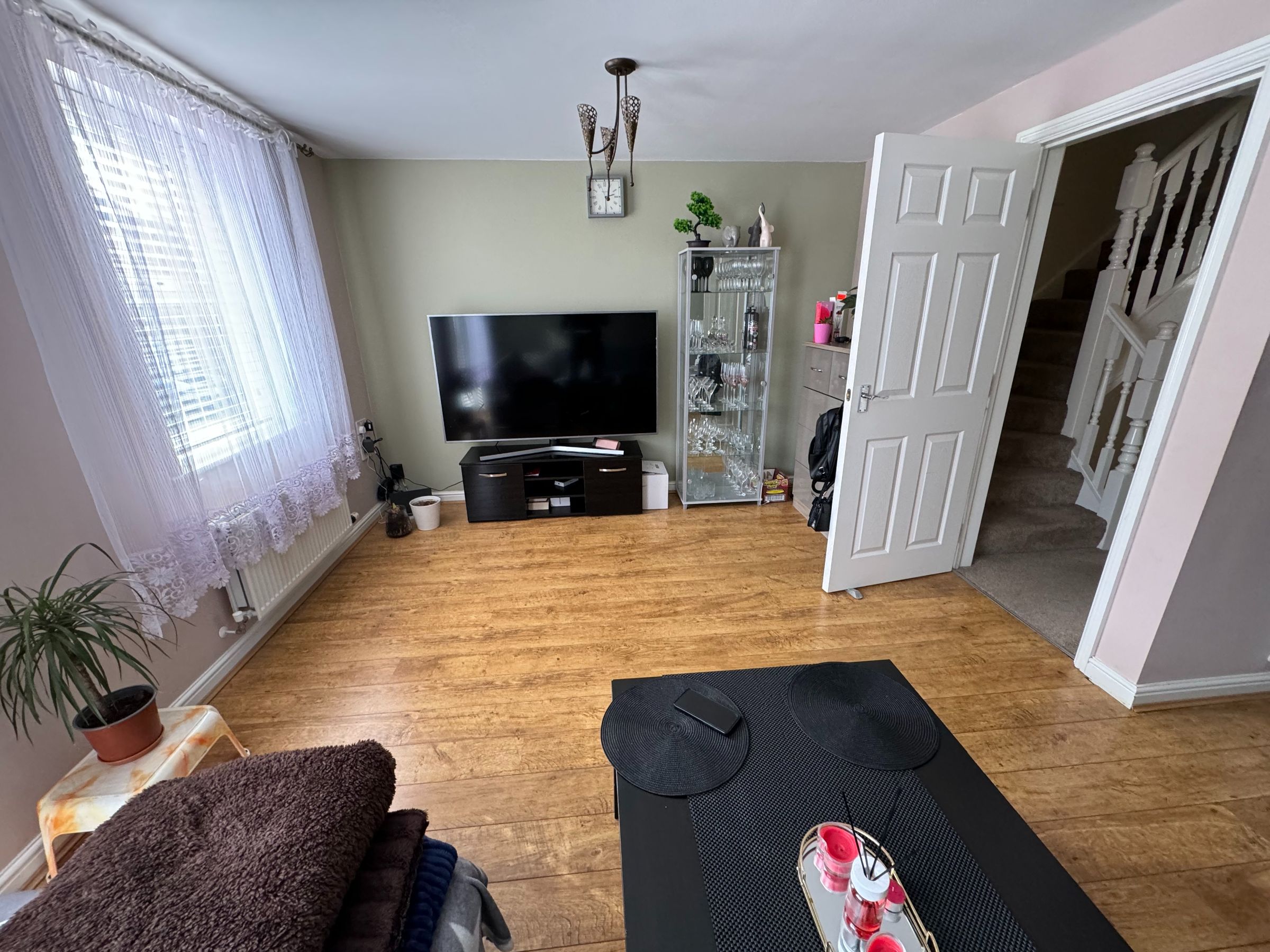 4 bed end of terrace house for sale in Lyvelly Gardens, Peterborough  - Property Image 10