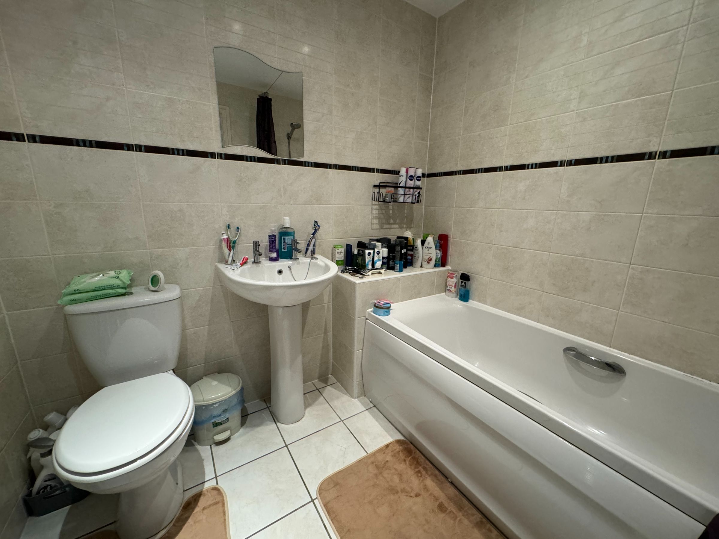 4 bed end of terrace house for sale in Lyvelly Gardens, Peterborough  - Property Image 17