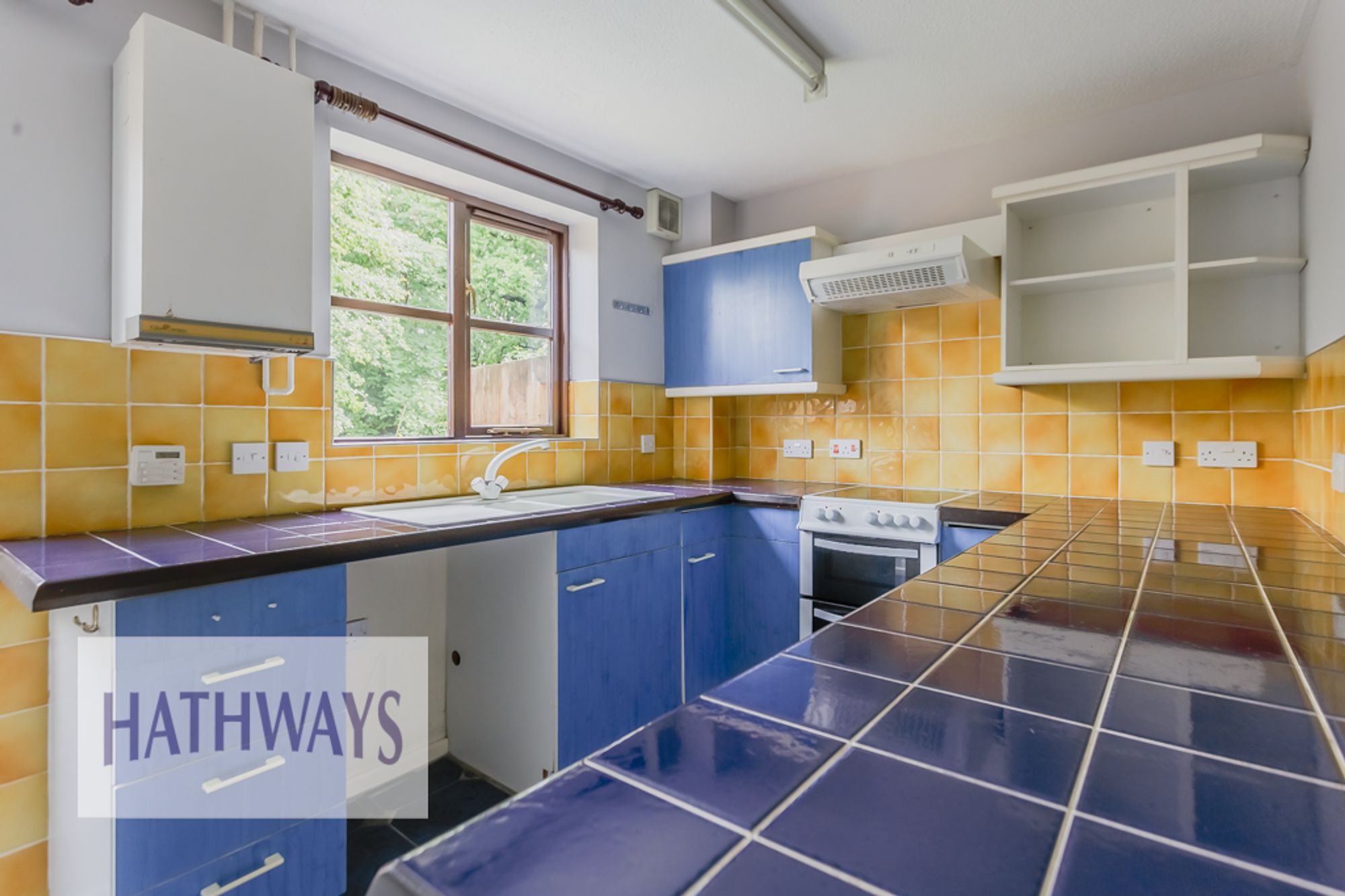 1 bed mid-terraced house for sale in Heather Court, Cwmbran 8
