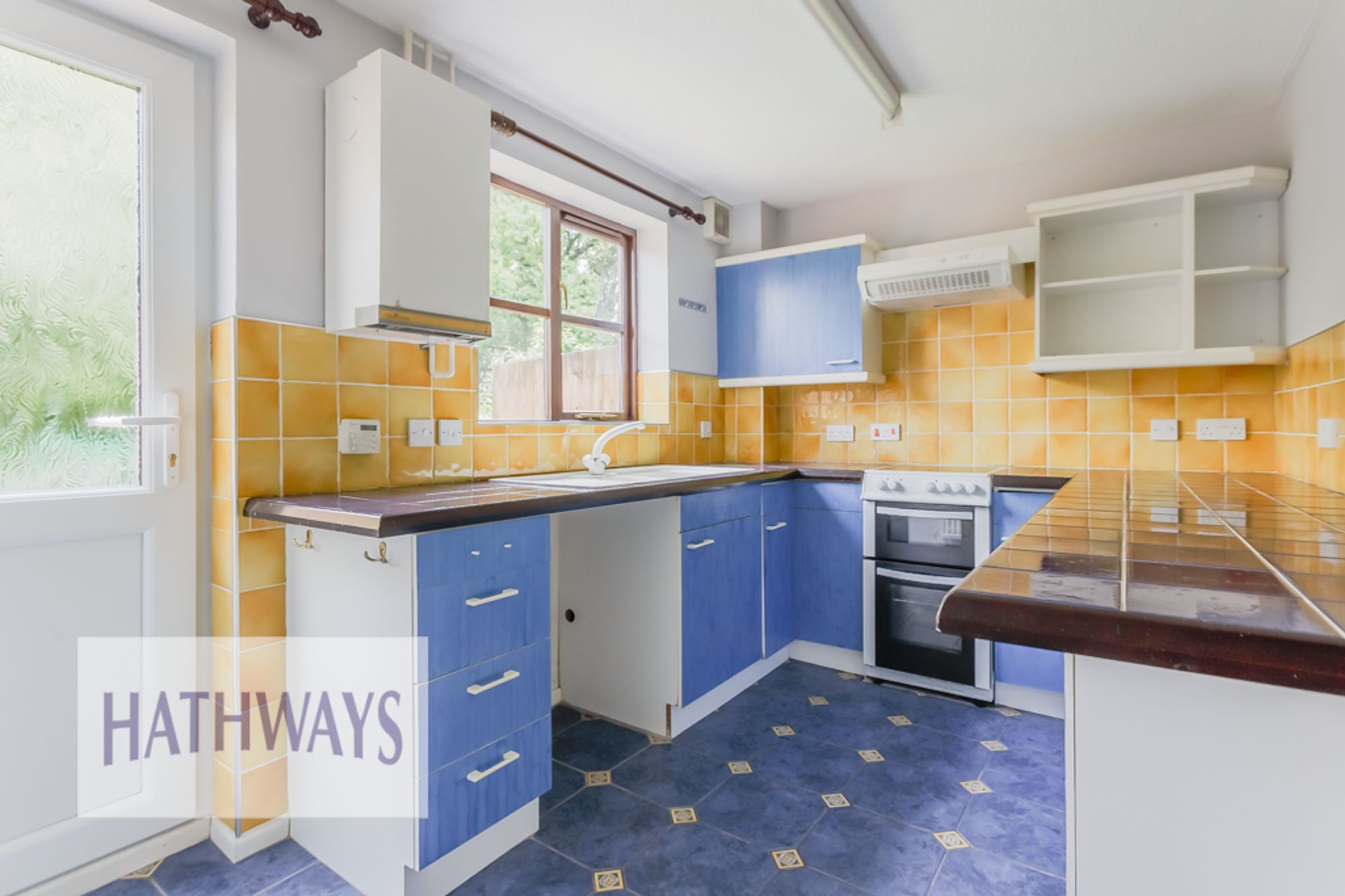 1 bed mid-terraced house for sale in Heather Court, Cwmbran 7