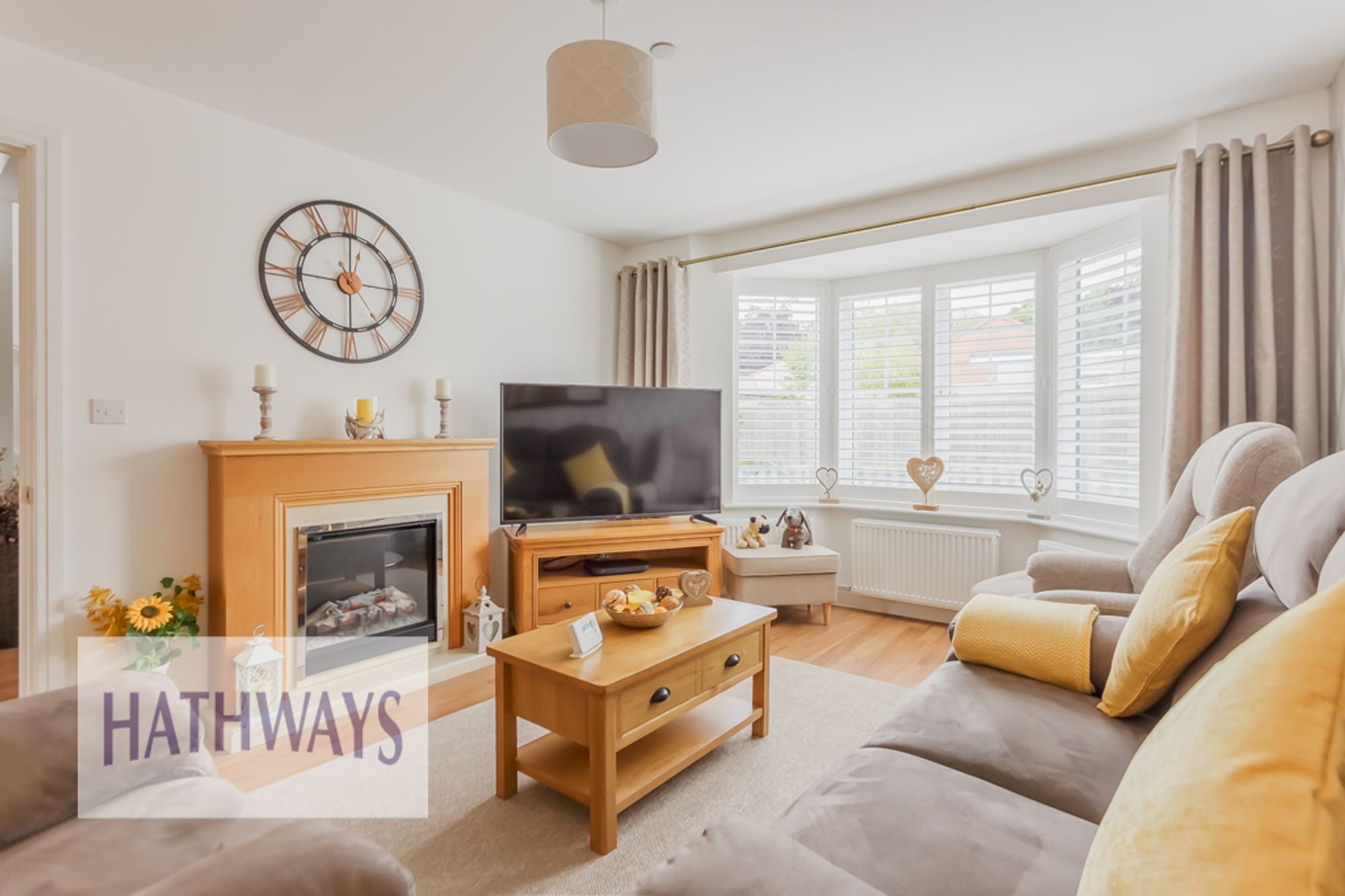 3 bed detached house for sale in Oakfield Grange, Cwmbran  - Property Image 8