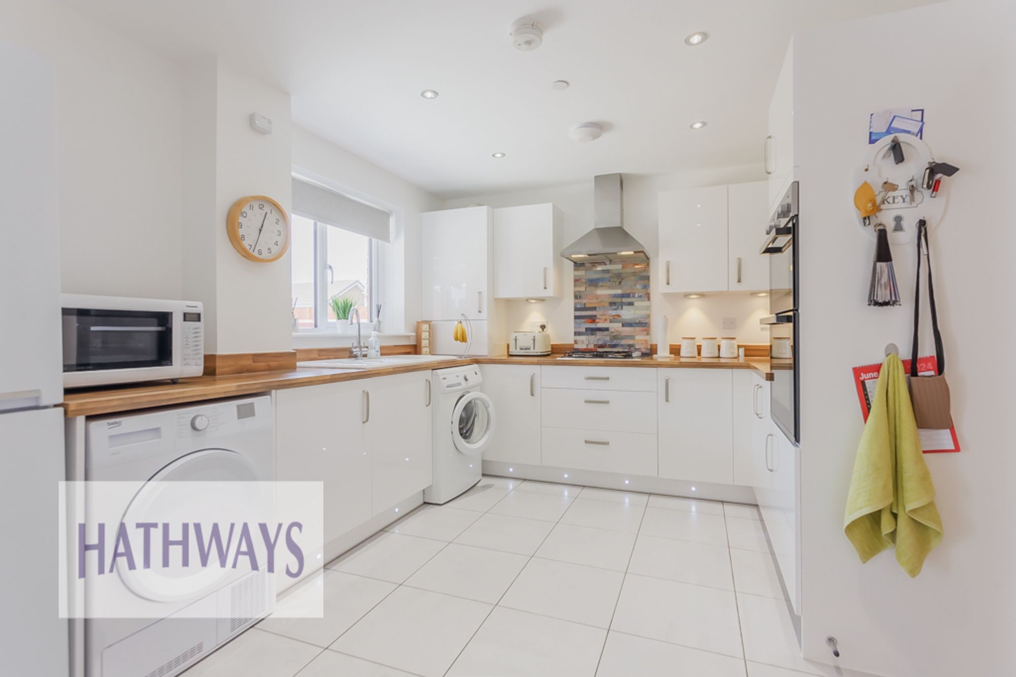 3 bed detached house for sale in Oakfield Grange, Cwmbran  - Property Image 9