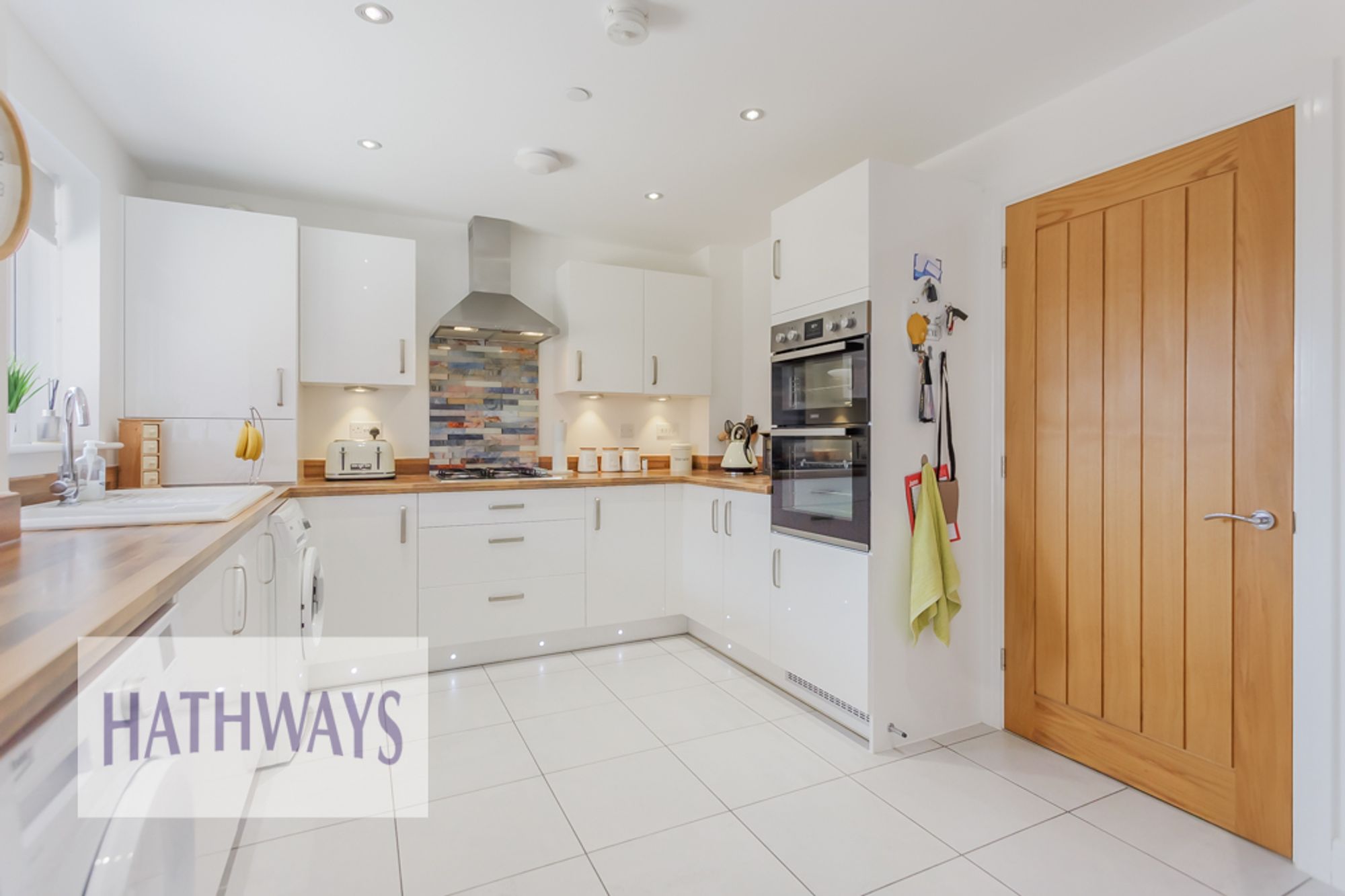 3 bed detached house for sale in Oakfield Grange, Cwmbran  - Property Image 11