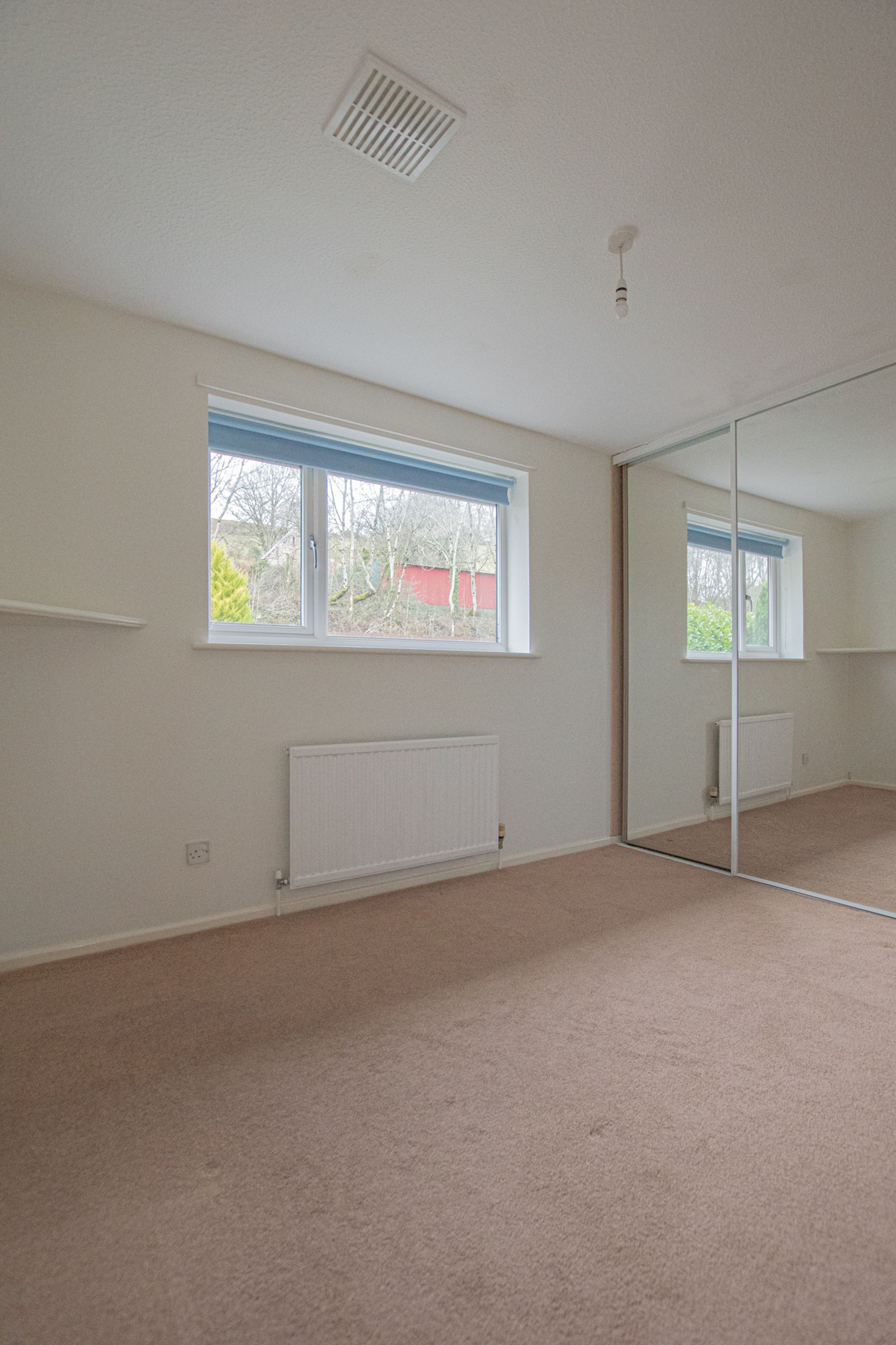 2 bed semi-detached house to rent in Oaklands View, Cwmbran  - Property Image 15