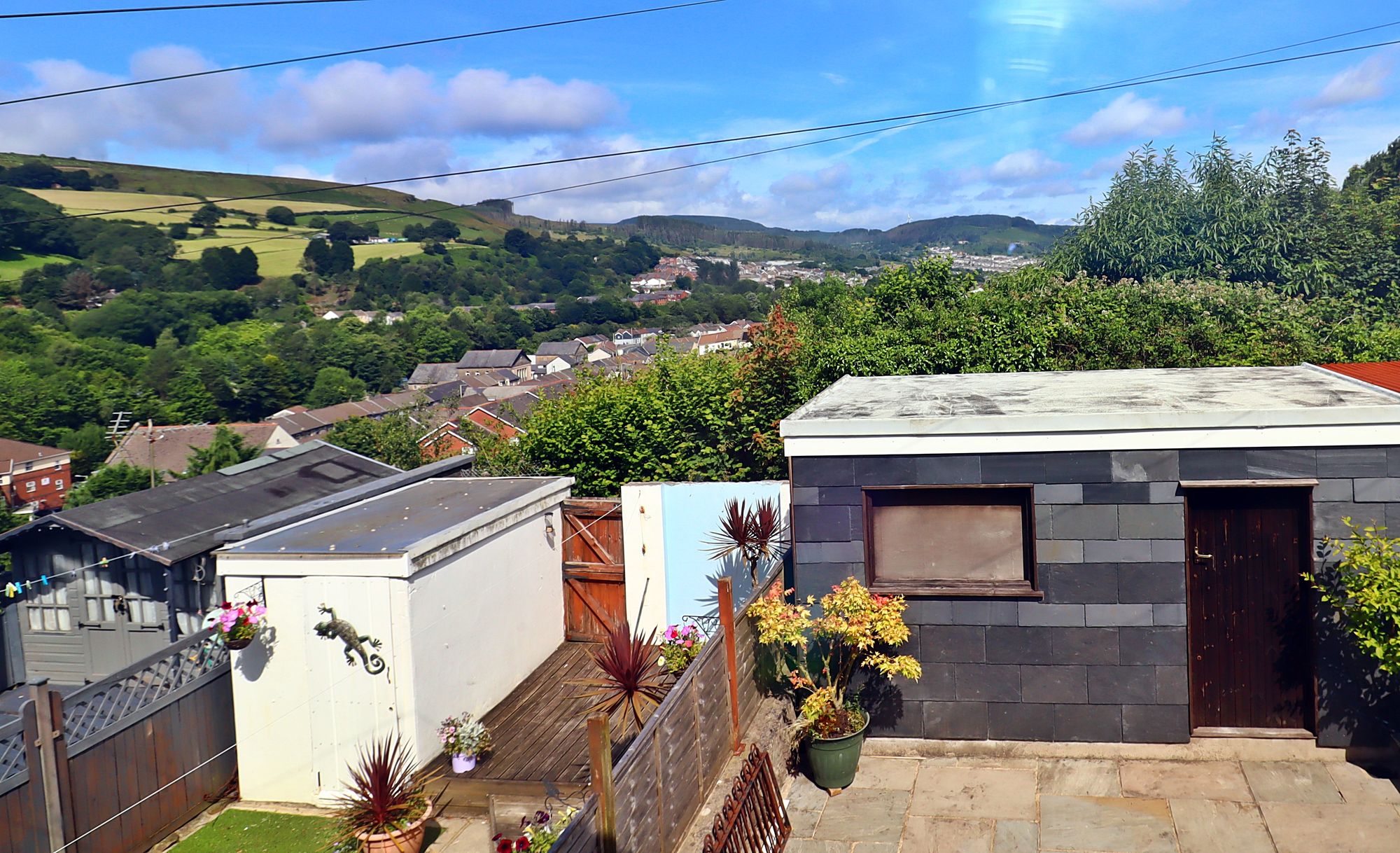 3 bed mid-terraced house for sale in Alfred Street, Tonypandy  - Property Image 3