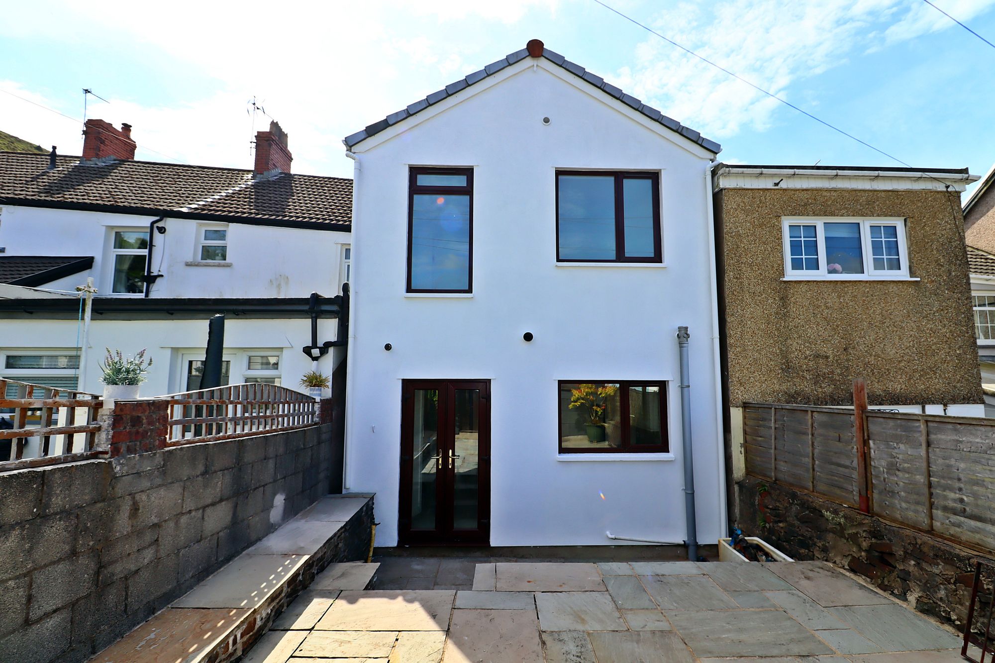 3 bed mid-terraced house for sale in Alfred Street, Tonypandy  - Property Image 4