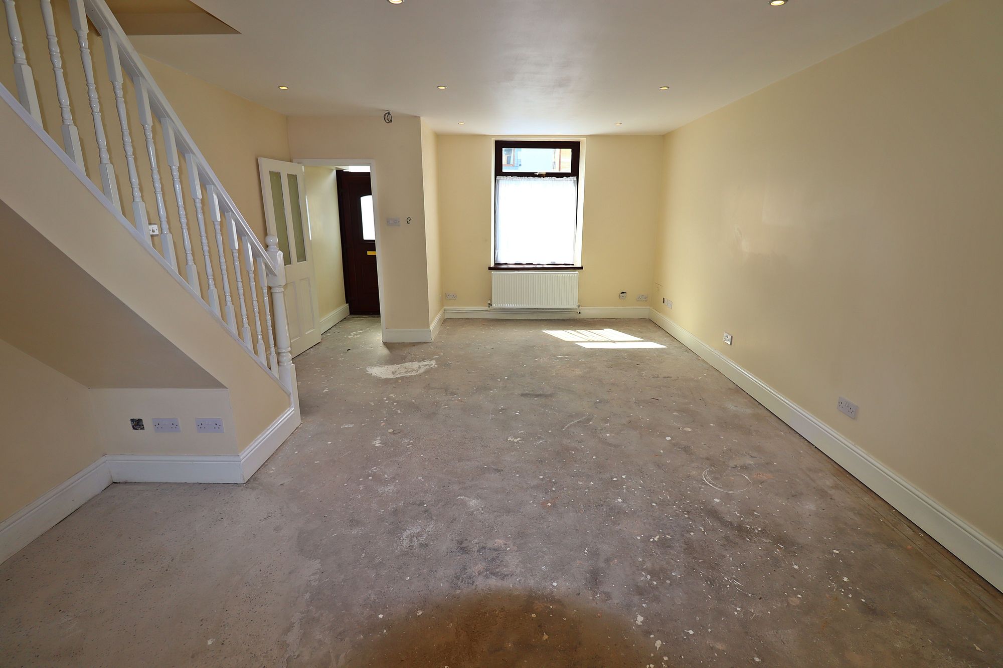 3 bed mid-terraced house for sale in Alfred Street, Tonypandy  - Property Image 6