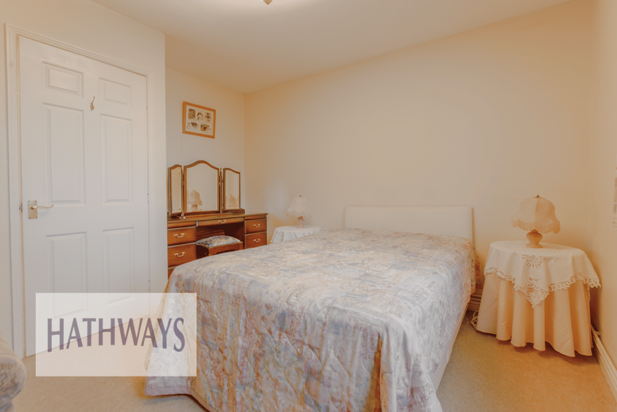 2 bed flat for sale in Rose Gardens, Cwmbran  - Property Image 16