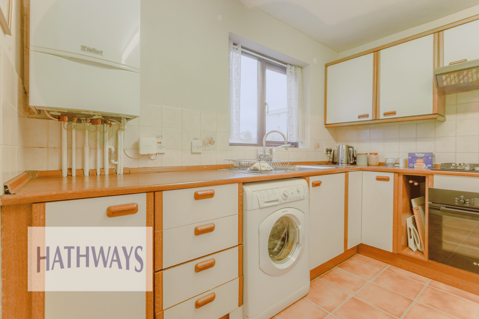2 bed flat for sale in Rose Gardens, Cwmbran  - Property Image 11